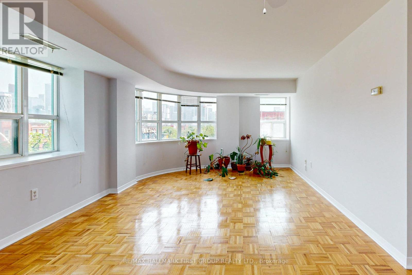 304 - 8 Oxford Street, Toronto, Ontario  M5T 1N9 - Photo 8 - C13019354