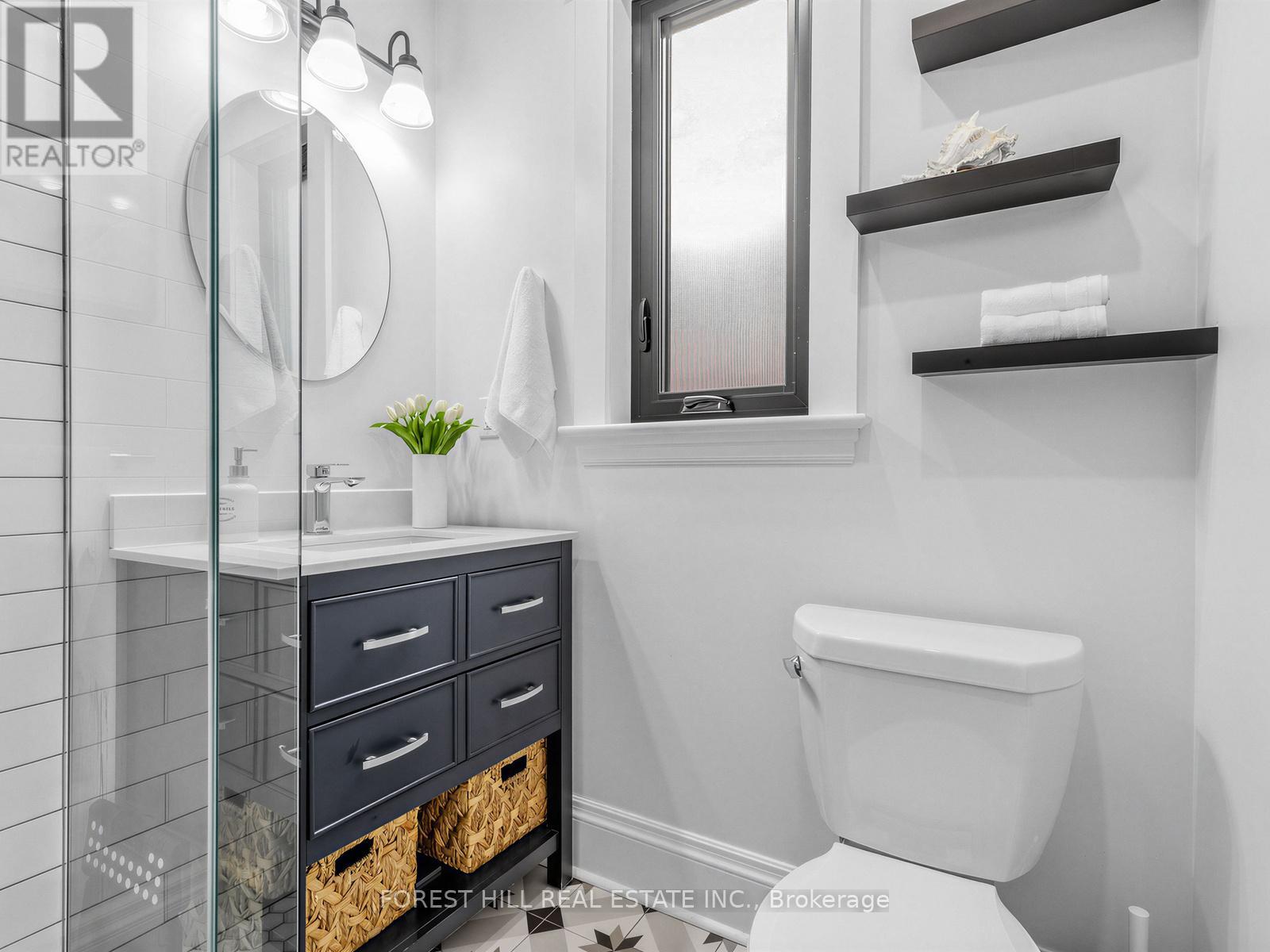 351 Montrose Avenue, Toronto, Ontario  M6G 3G9 - Photo 28 - C13019392