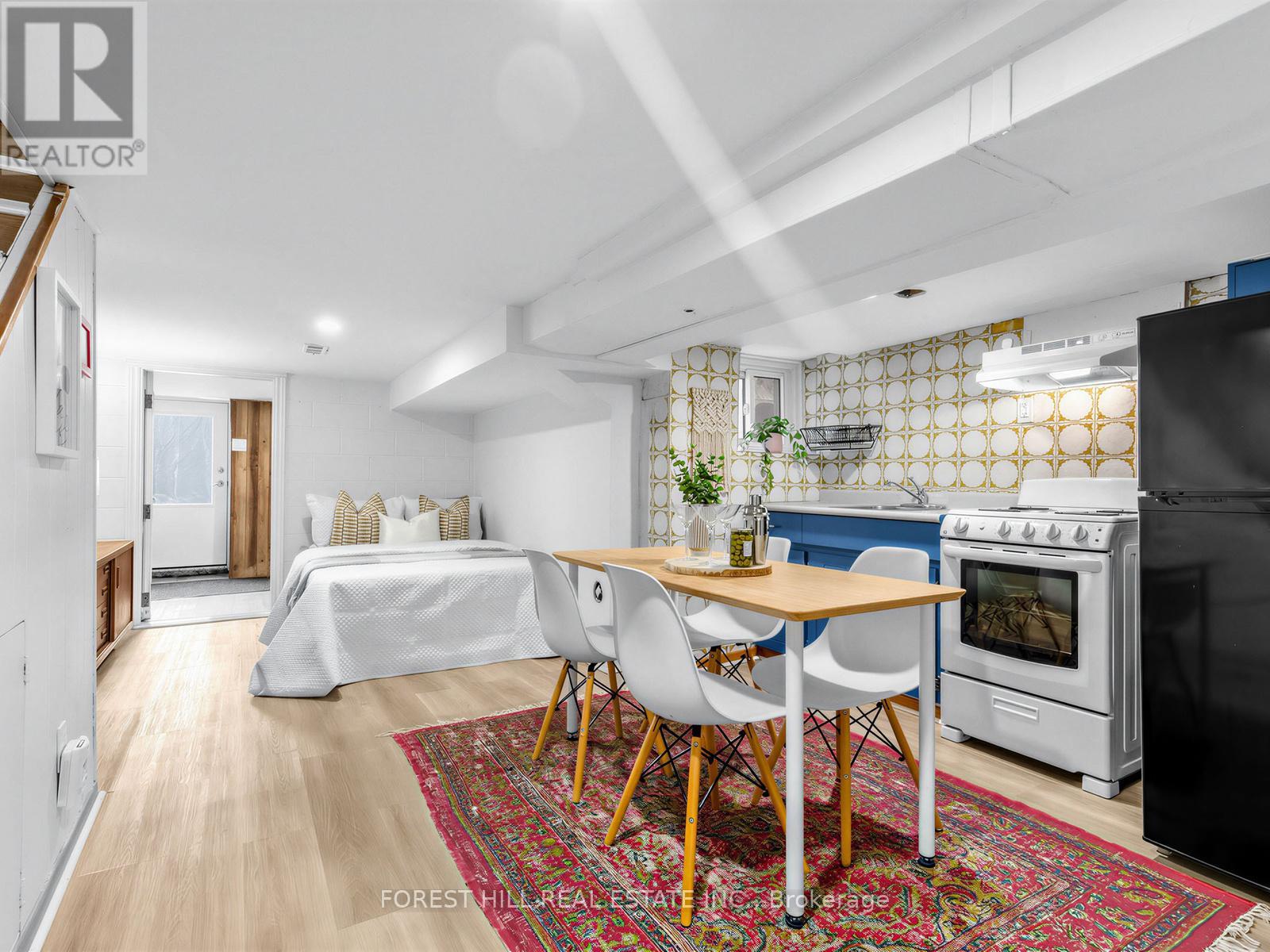 351 Montrose Avenue, Toronto, Ontario  M6G 3G9 - Photo 29 - C13019392