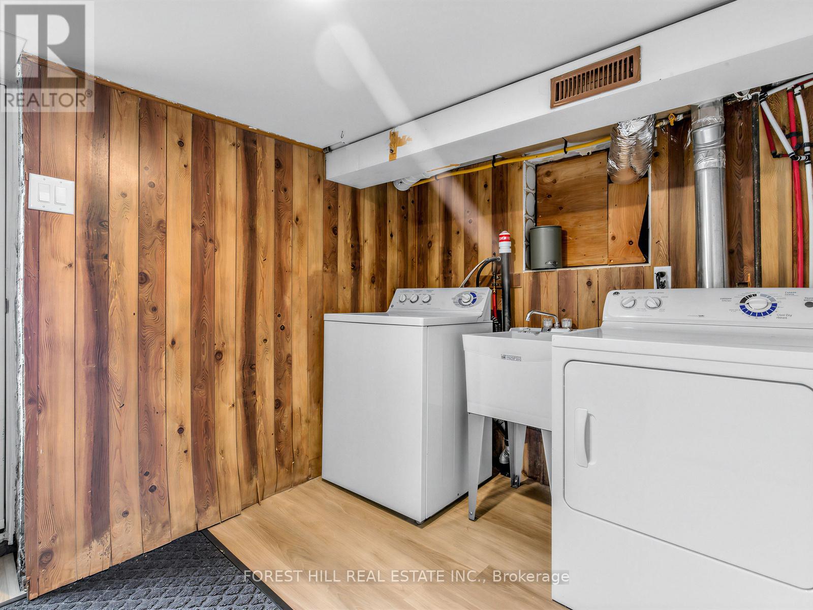 351 Montrose Avenue, Toronto, Ontario  M6G 3G9 - Photo 33 - C13019392