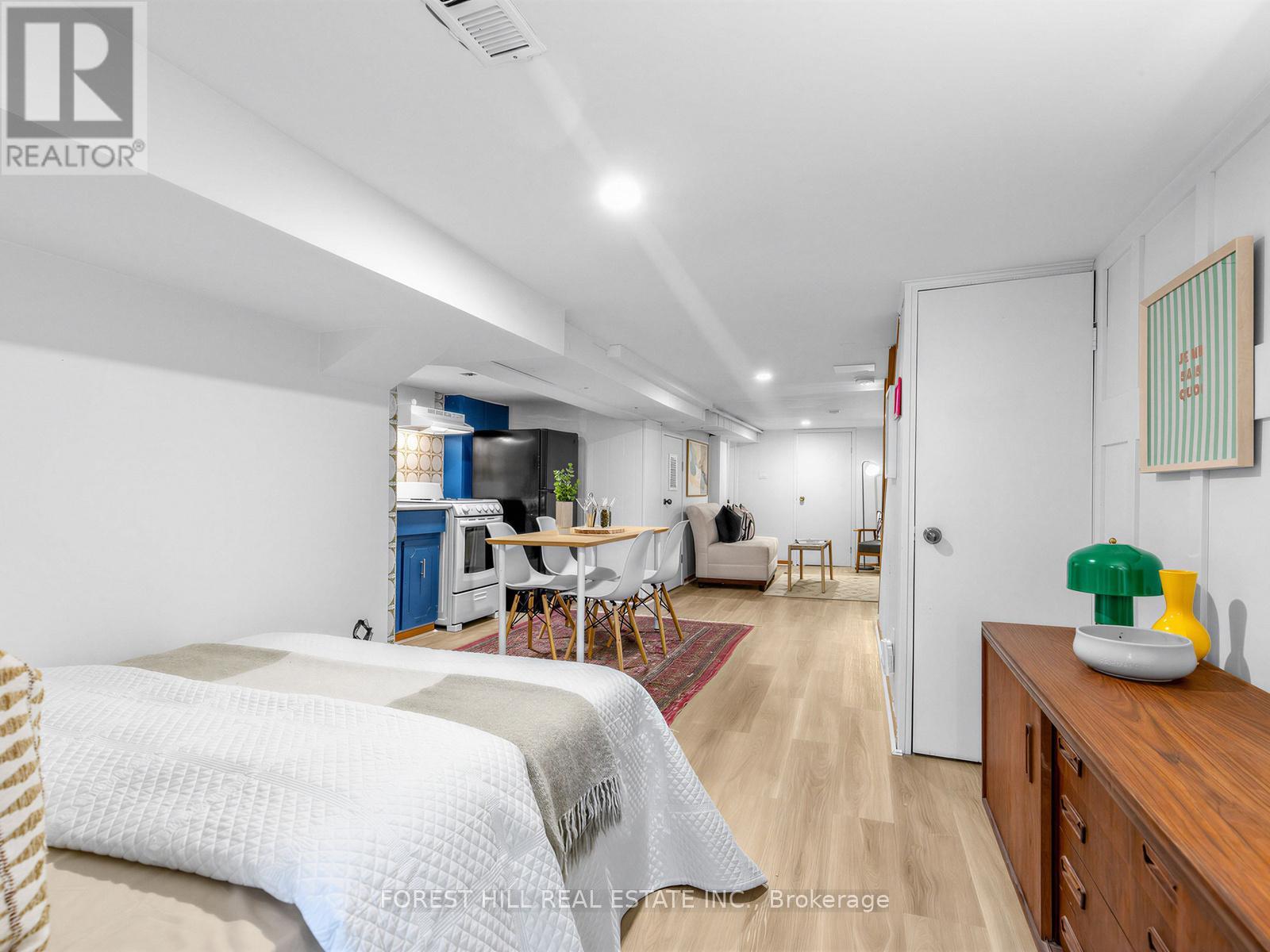 351 Montrose Avenue, Toronto, Ontario  M6G 3G9 - Photo 35 - C13019392