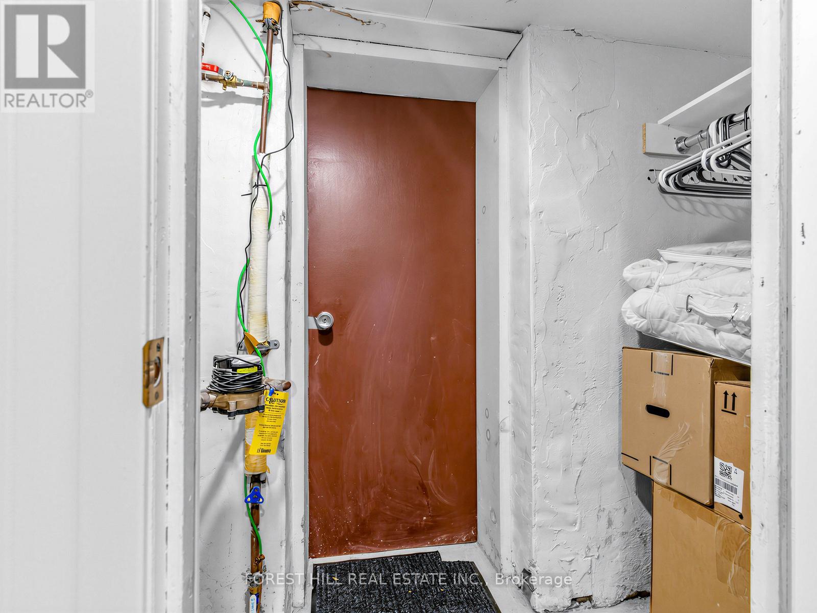 351 Montrose Avenue, Toronto, Ontario  M6G 3G9 - Photo 37 - C13019392