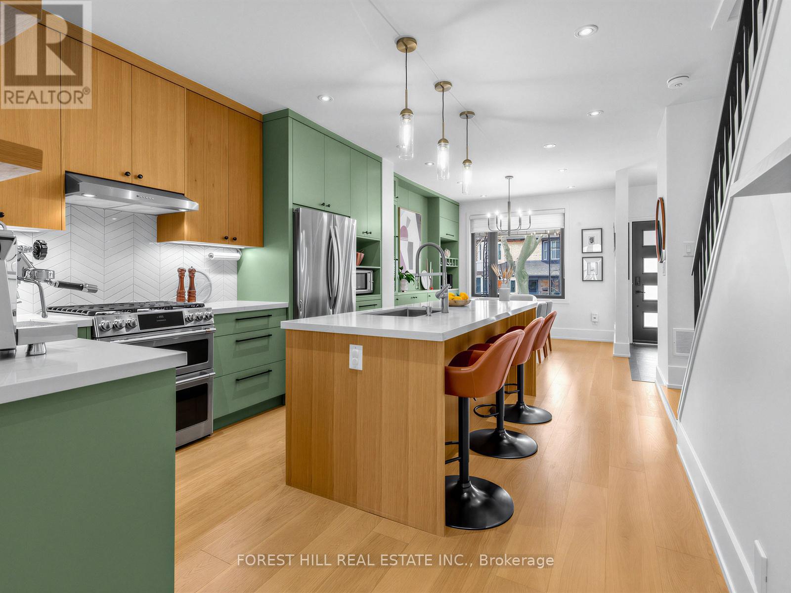 351 Montrose Avenue, Toronto, Ontario  M6G 3G9 - Photo 8 - C13019392