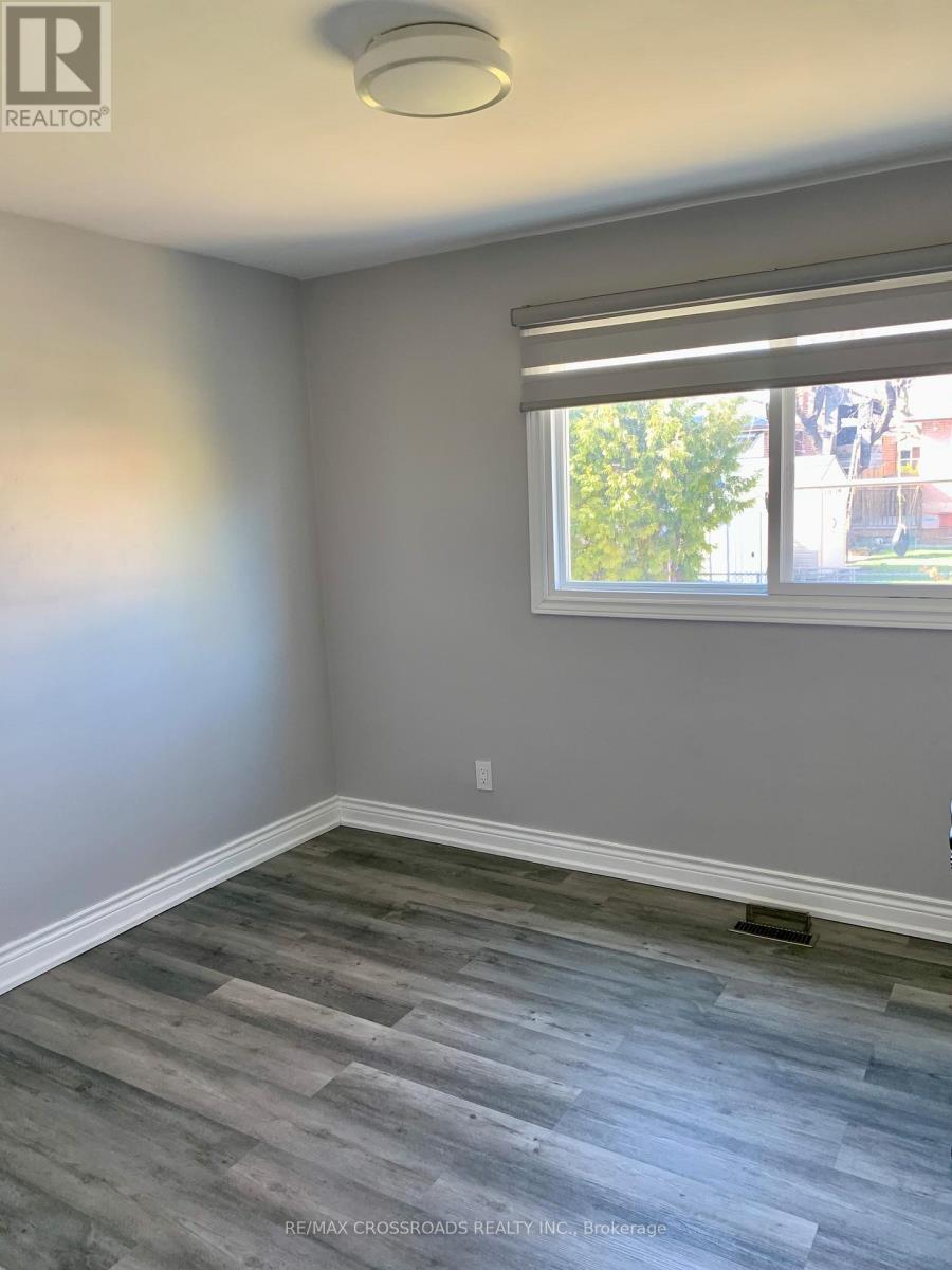 Main - 30 Pindar Crescent, Toronto, Ontario  M2J 3L4 - Photo 15 - C13019414