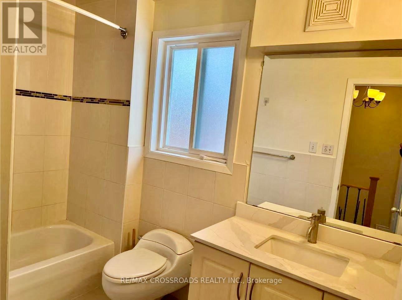 Main - 30 Pindar Crescent, Toronto, Ontario  M2J 3L4 - Photo 16 - C13019414