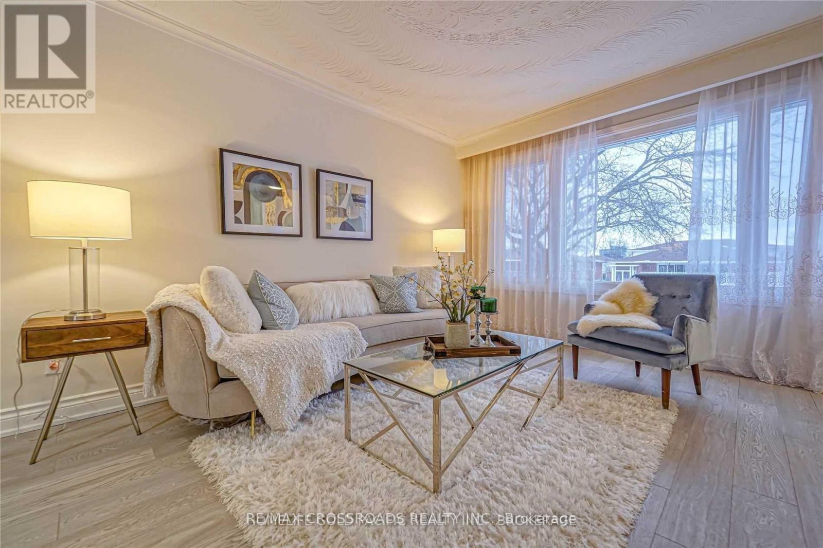 Main - 30 Pindar Crescent, Toronto, Ontario  M2J 3L4 - Photo 7 - C13019414