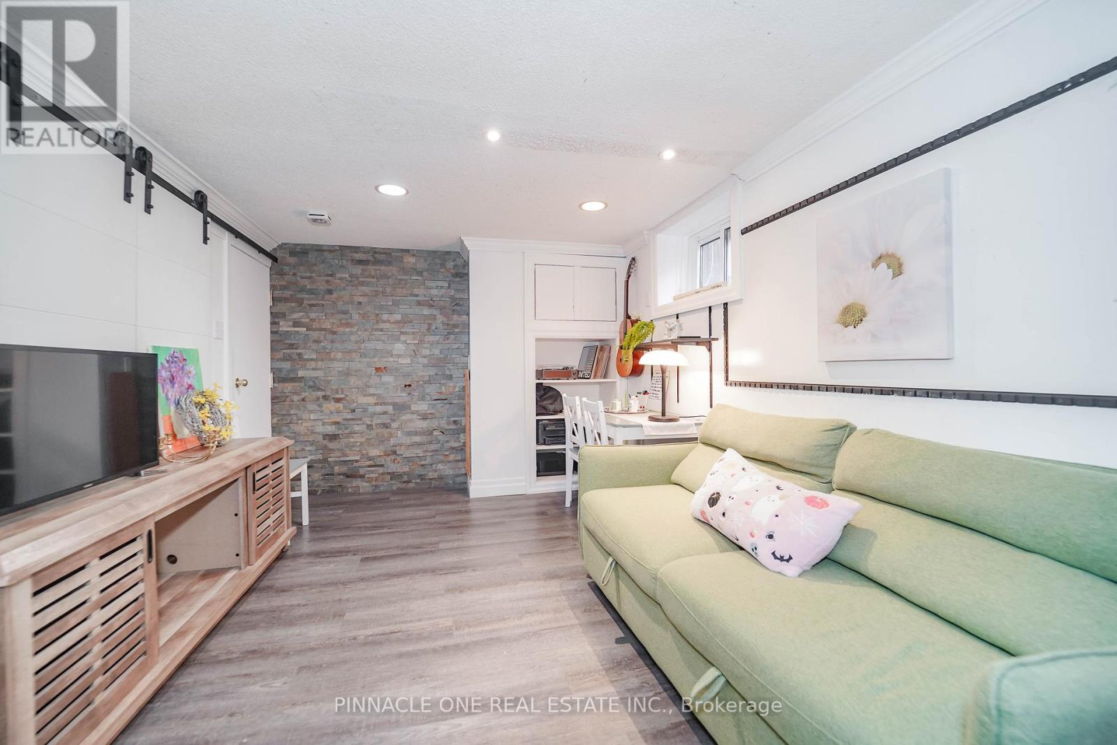 804 Byron Street S, Whitby, Ontario  L1N 4R8 - Photo 32 - E13019228