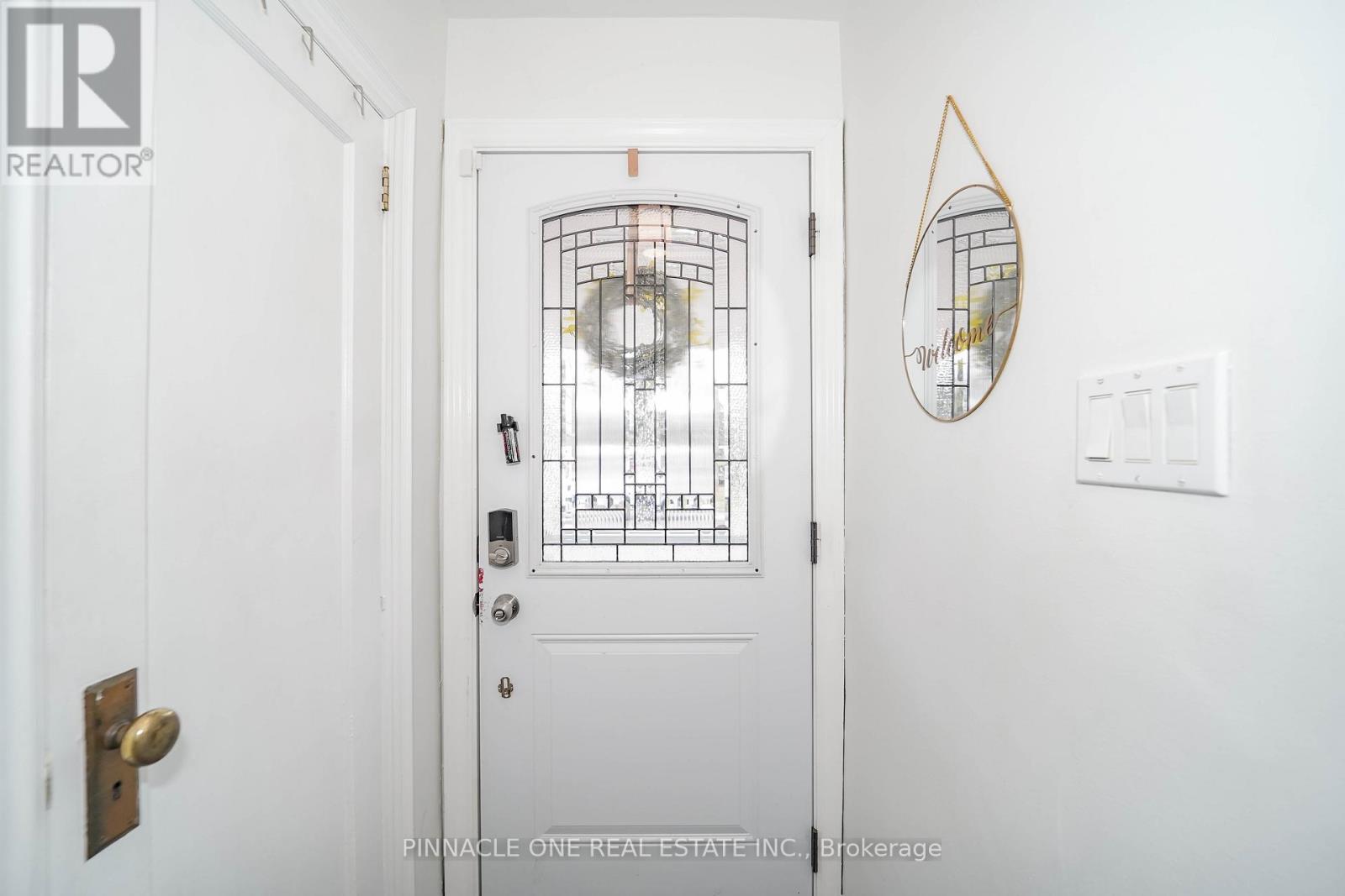 804 Byron Street S, Whitby, Ontario  L1N 4R8 - Photo 8 - E13019228