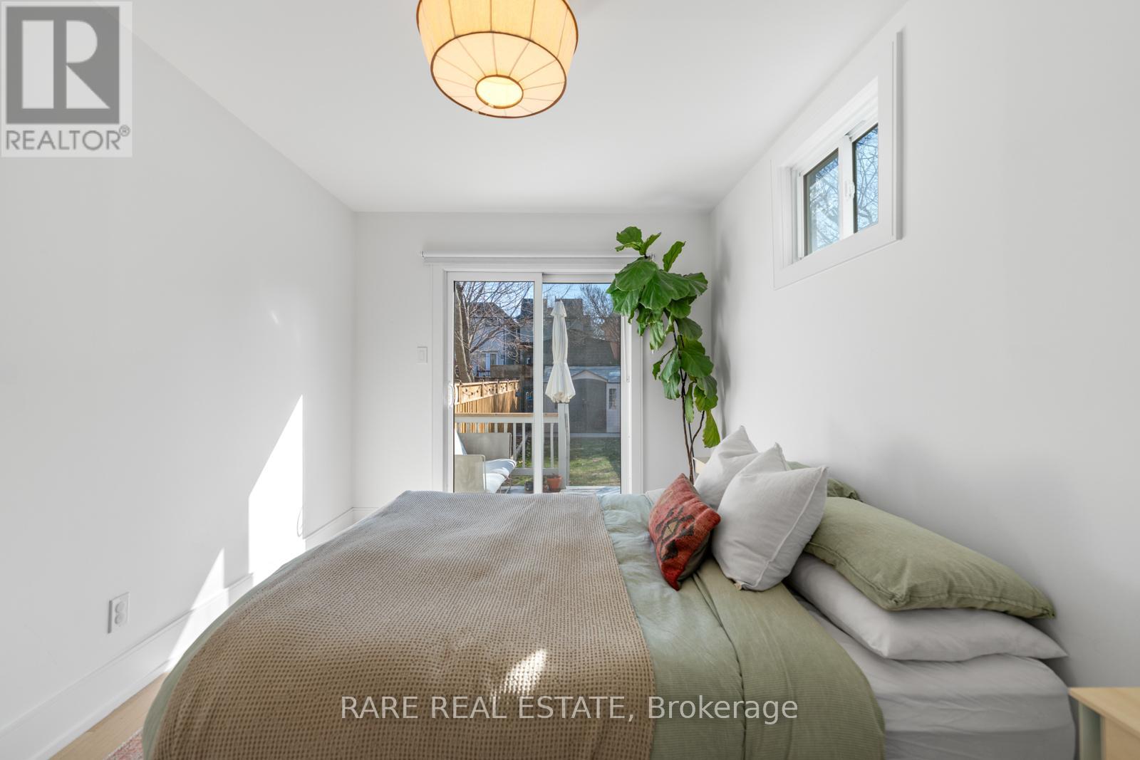 283 Chisholm Avenue, Toronto, Ontario  M4C 4W5 - Photo 14 - E13019246