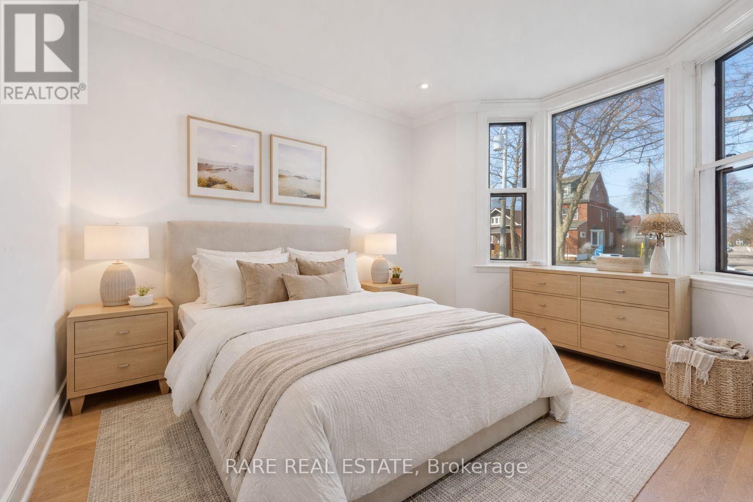 283 Chisholm Avenue, Toronto, Ontario  M4C 4W5 - Photo 17 - E13019246