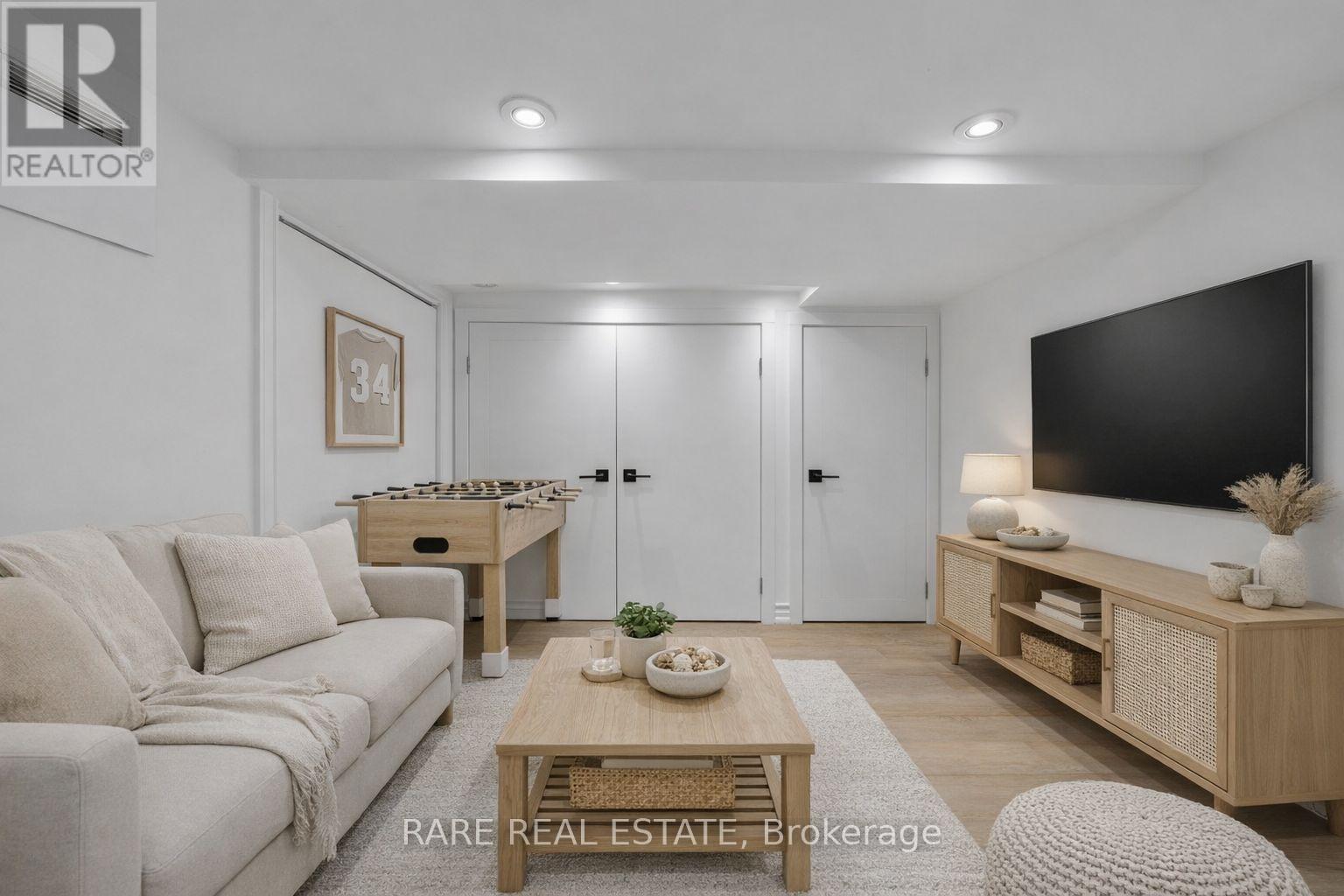 283 Chisholm Avenue, Toronto, Ontario  M4C 4W5 - Photo 23 - E13019246