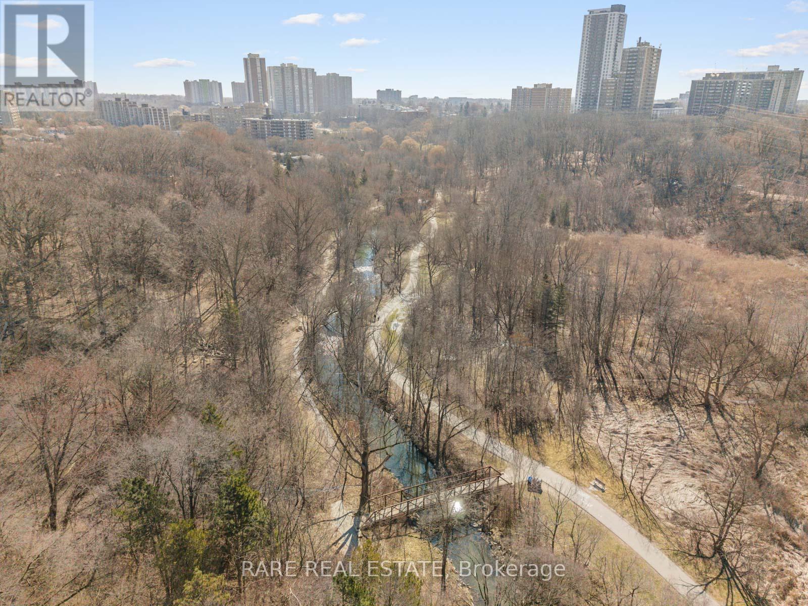 283 Chisholm Avenue, Toronto, Ontario  M4C 4W5 - Photo 27 - E13019246