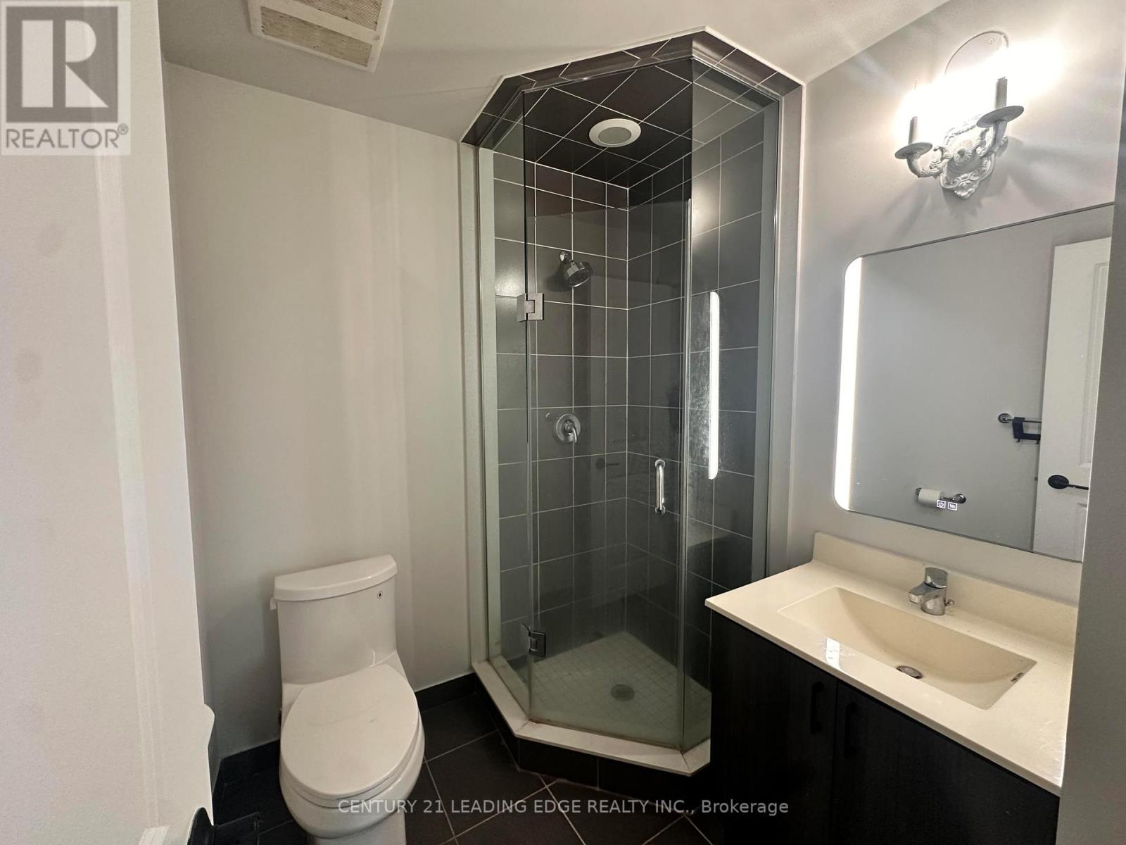 101 - 1215 Bayly Street, Pickering, Ontario  L1W 1L7 - Photo 11 - E13019250