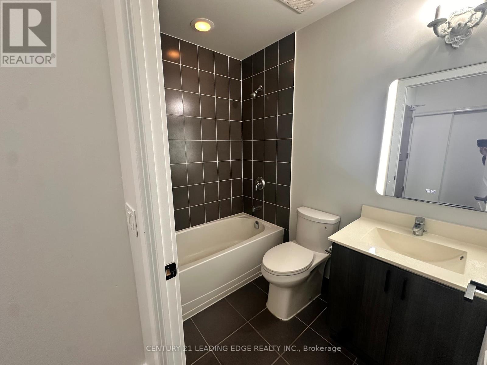 101 - 1215 Bayly Street, Pickering, Ontario  L1W 1L7 - Photo 14 - E13019250