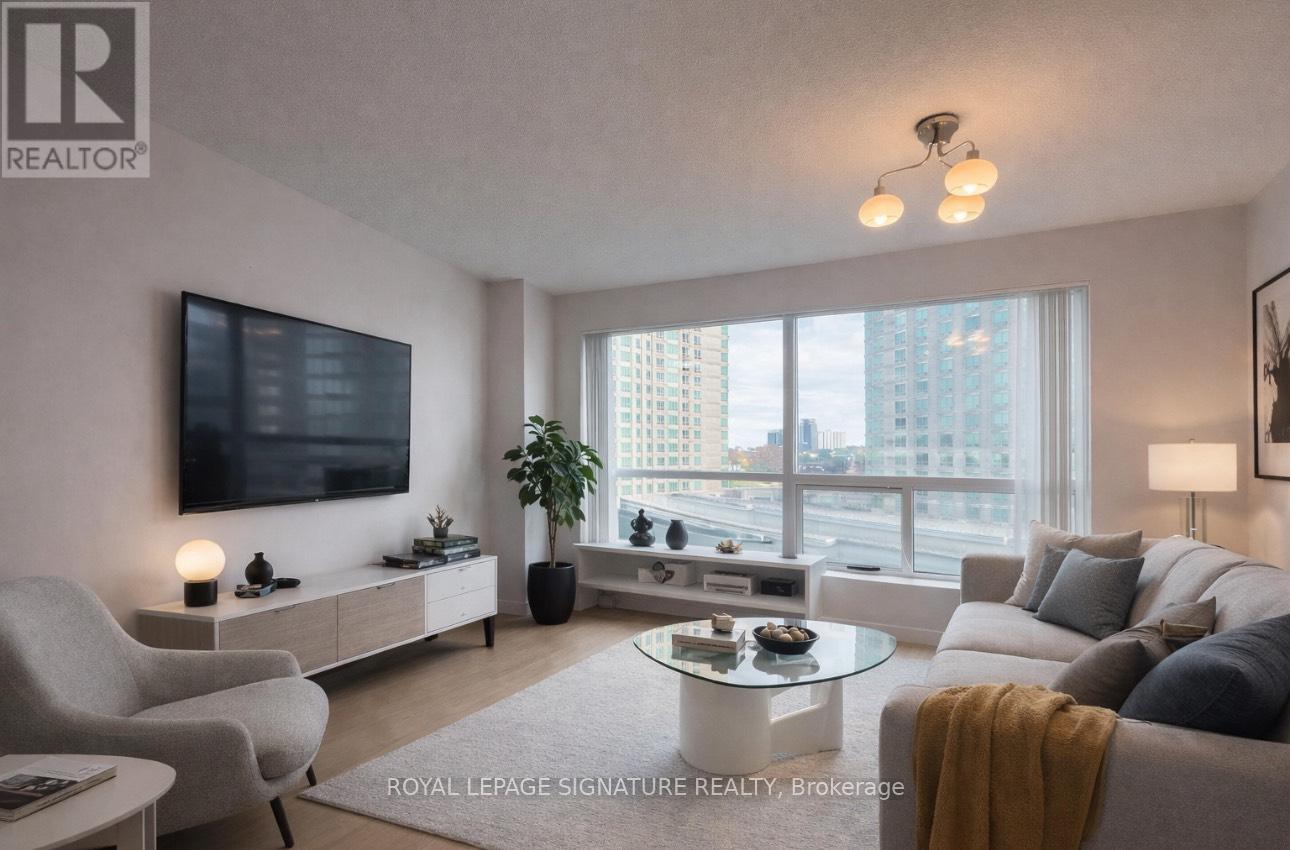 706 - 38 LEE CENTRE DRIVE, Toronto, Ontario