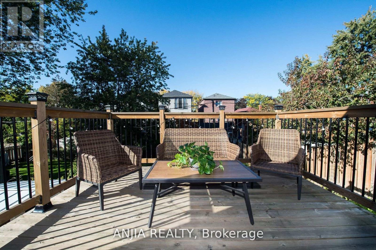 76 Adair Road, Toronto, Ontario  M4B 1V7 - Photo 33 - E13019410