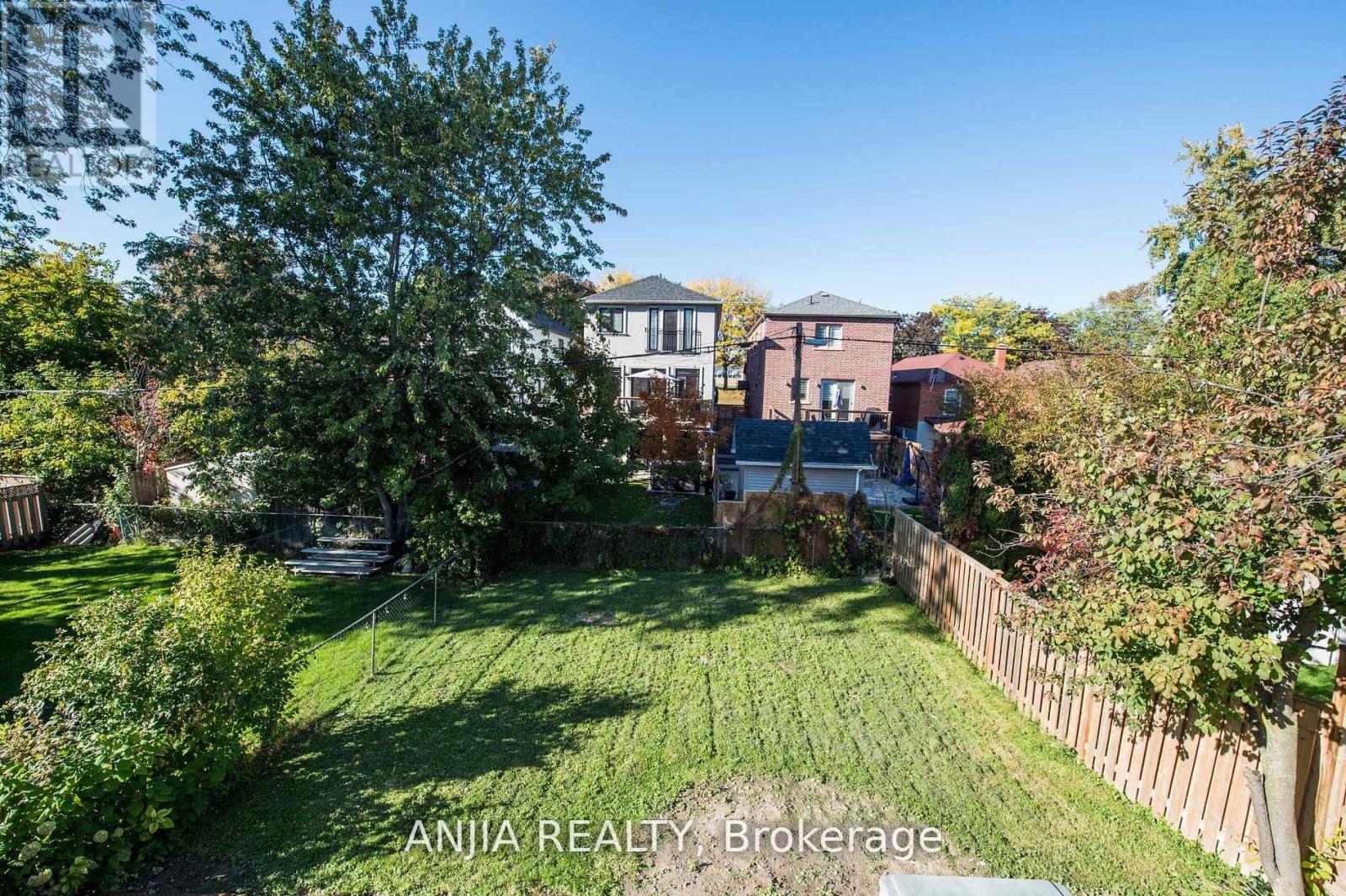 76 Adair Road, Toronto, Ontario  M4B 1V7 - Photo 34 - E13019410