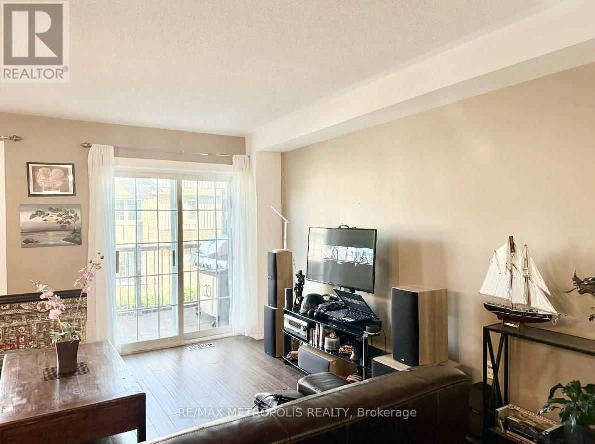 32 - 1100 Begley Street, Pickering, Ontario  L1W 4B3 - Photo 5 - E13019442