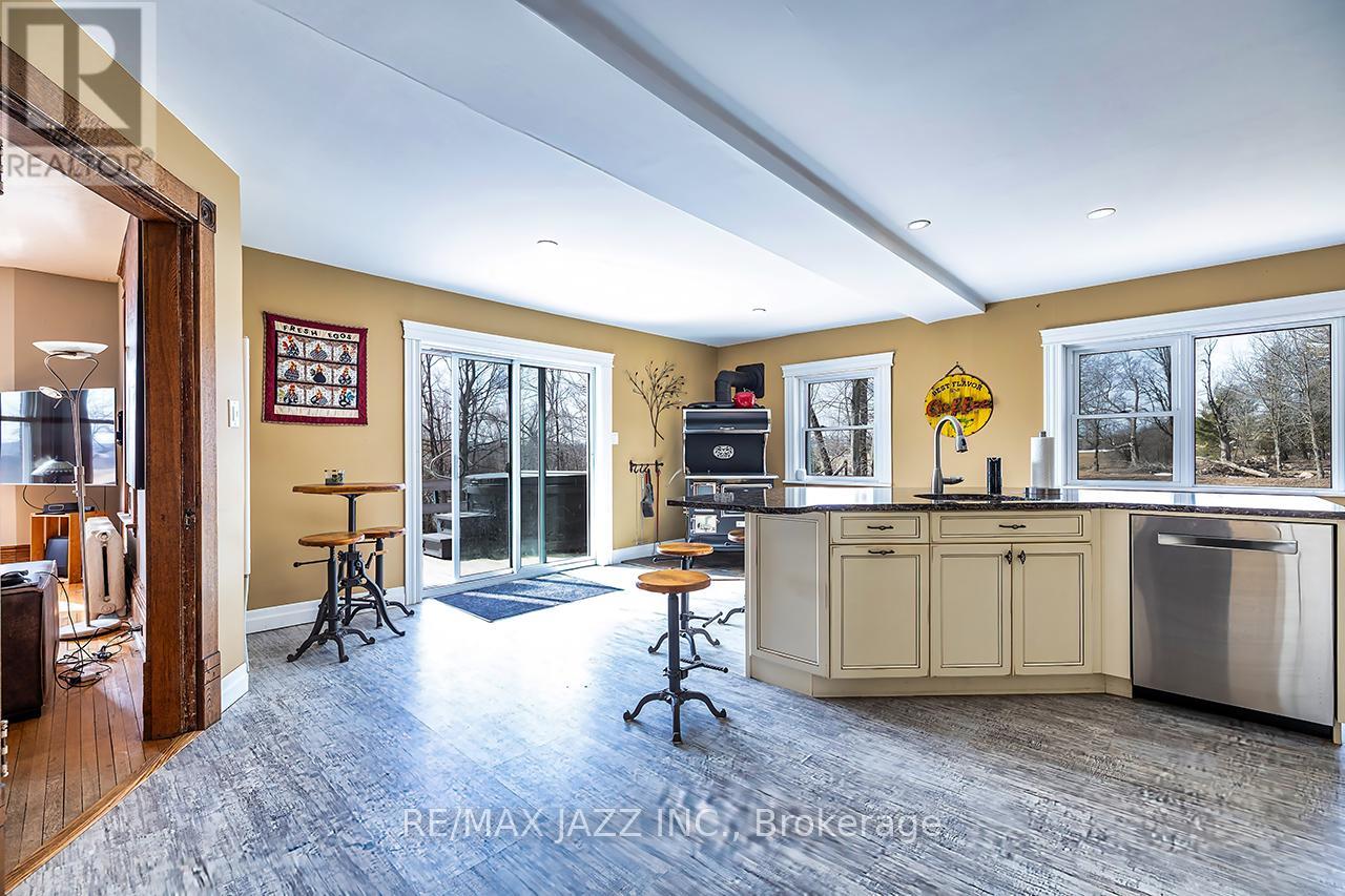 1219 Larmer Line, Cavan Monaghan, Ontario  K0L 1V0 - Photo 6 - X12927966