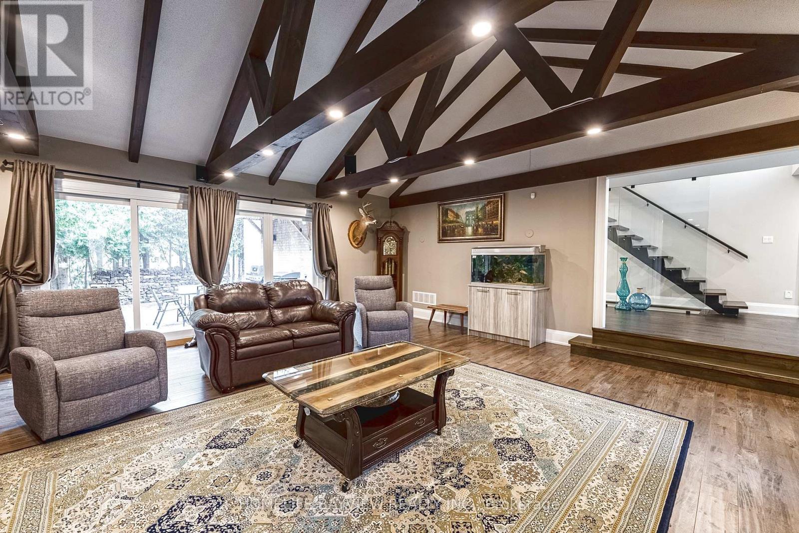 25 Whispering Pine Trail, Aurora, Ontario  L4G 5C7 - Photo 15 - N13019206