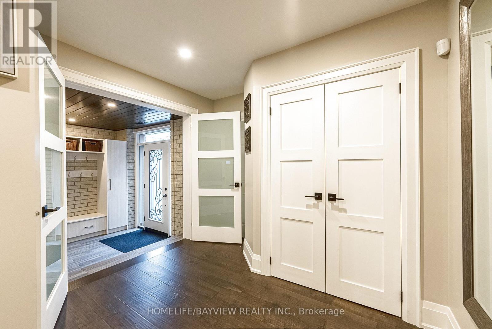 25 Whispering Pine Trail, Aurora, Ontario  L4G 5C7 - Photo 6 - N13019206