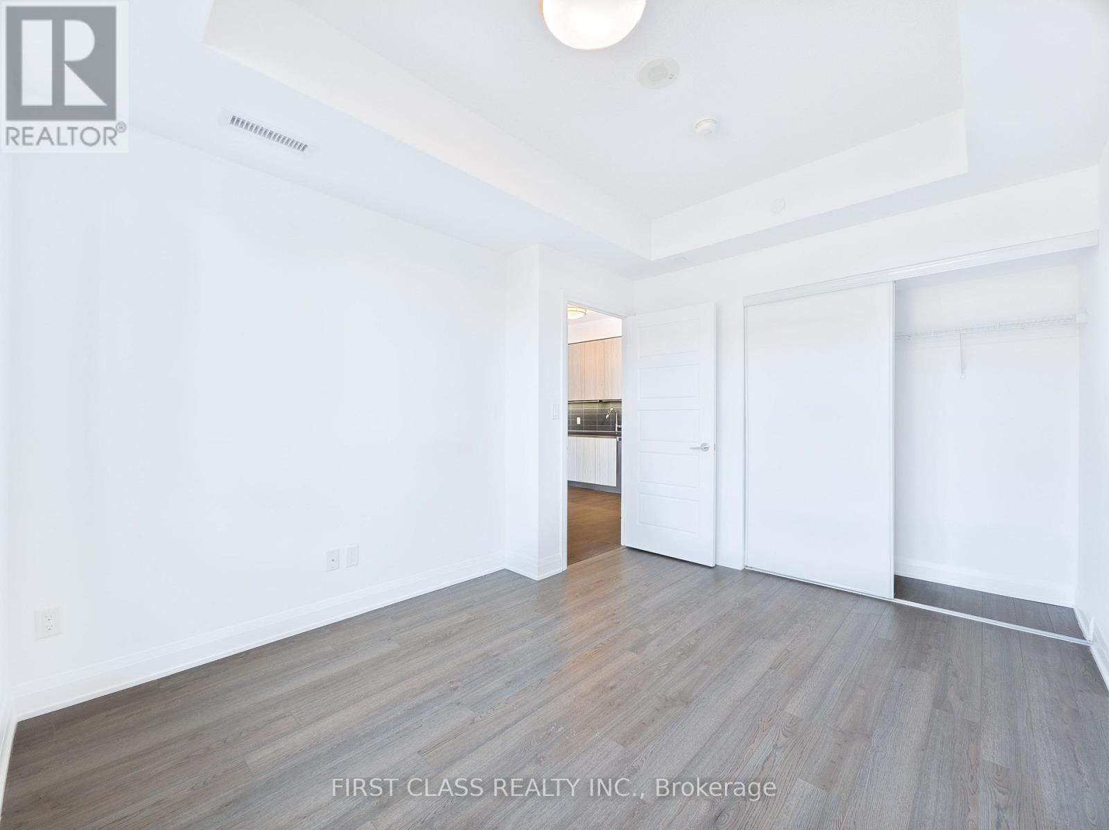 731 - 15 Water Walk Drive, Markham, Ontario  L6G 0G2 - Photo 18 - N13019304