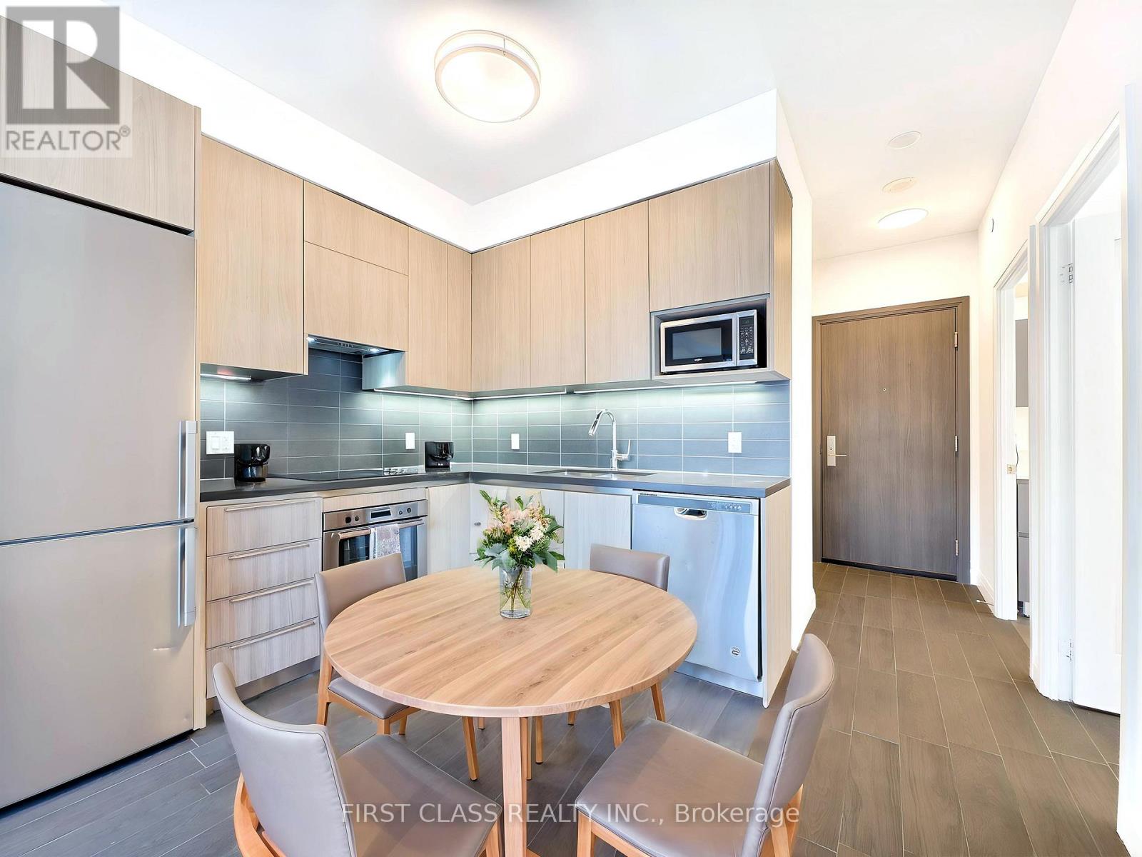 731 - 15 Water Walk Drive, Markham, Ontario  L6G 0G2 - Photo 4 - N13019304