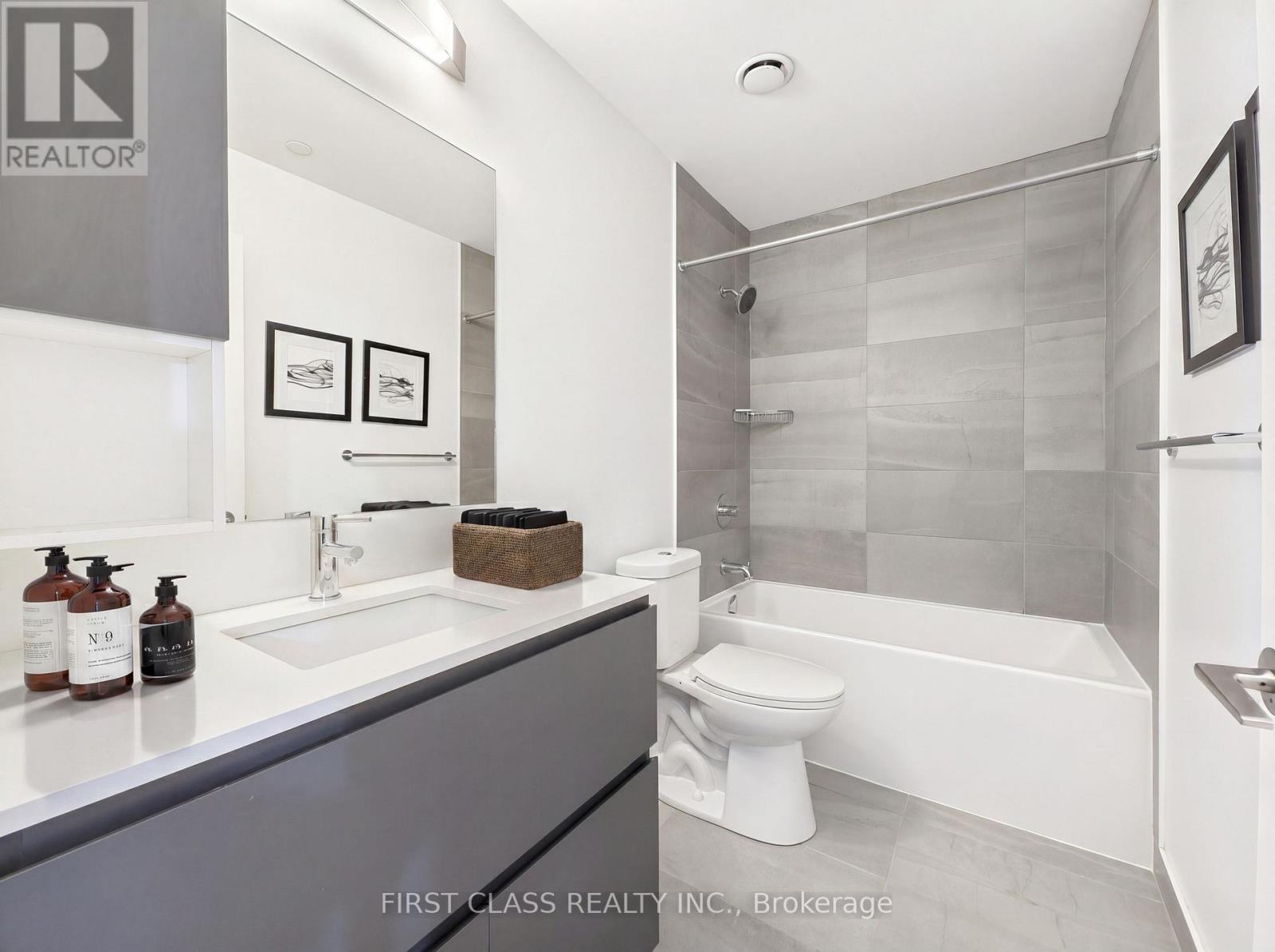 731 - 15 Water Walk Drive, Markham, Ontario  L6G 0G2 - Photo 7 - N13019304