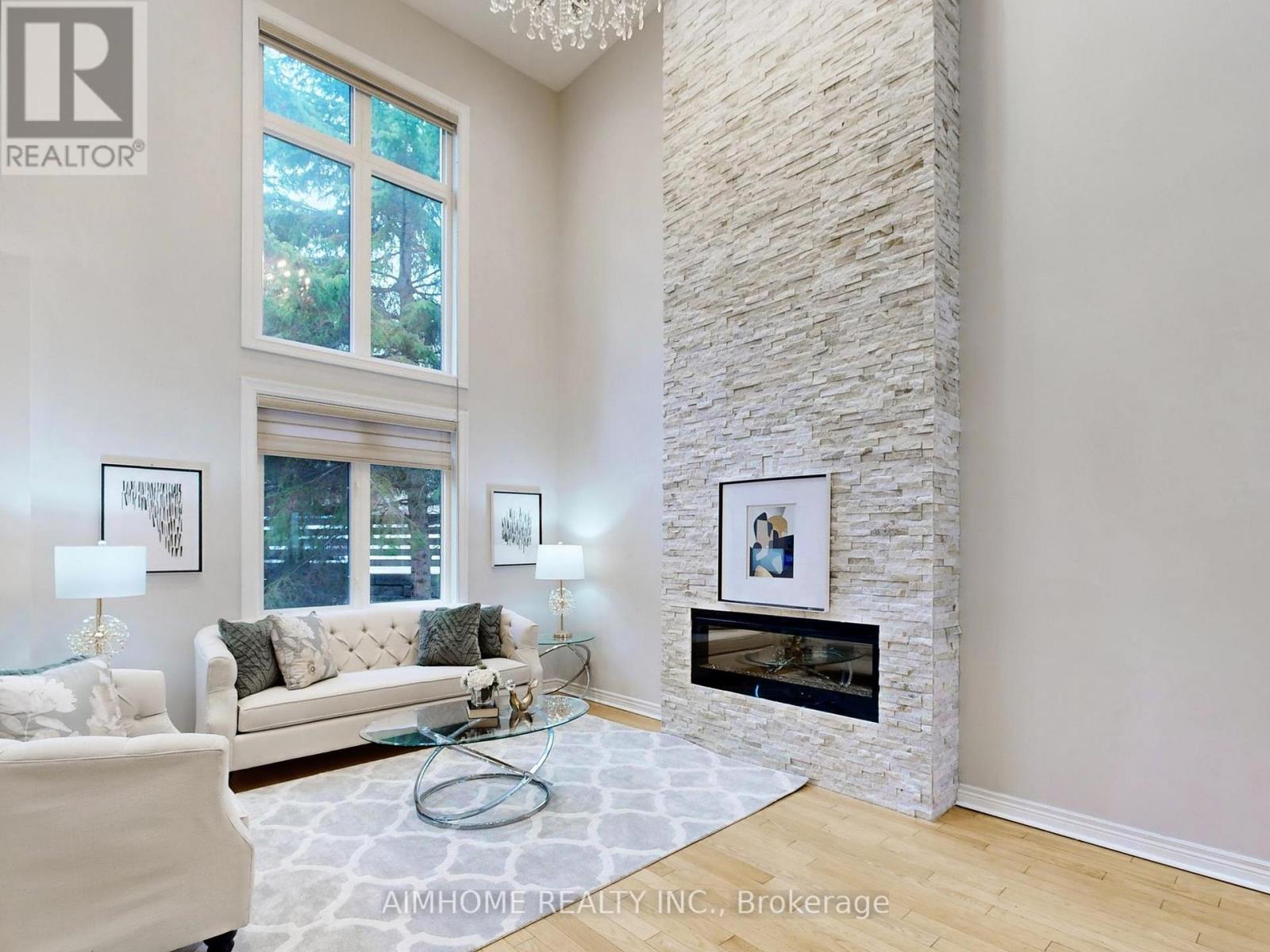 962 On Bogart Circle, Newmarket, Ontario  L3Y 8T4 - Photo 3 - N13019332