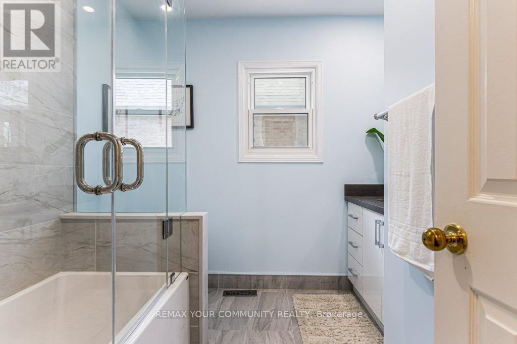 21 Millbrook Gate, Markham (Buttonville), Ontario  L3R 9C8 - Photo 23 - N13019362