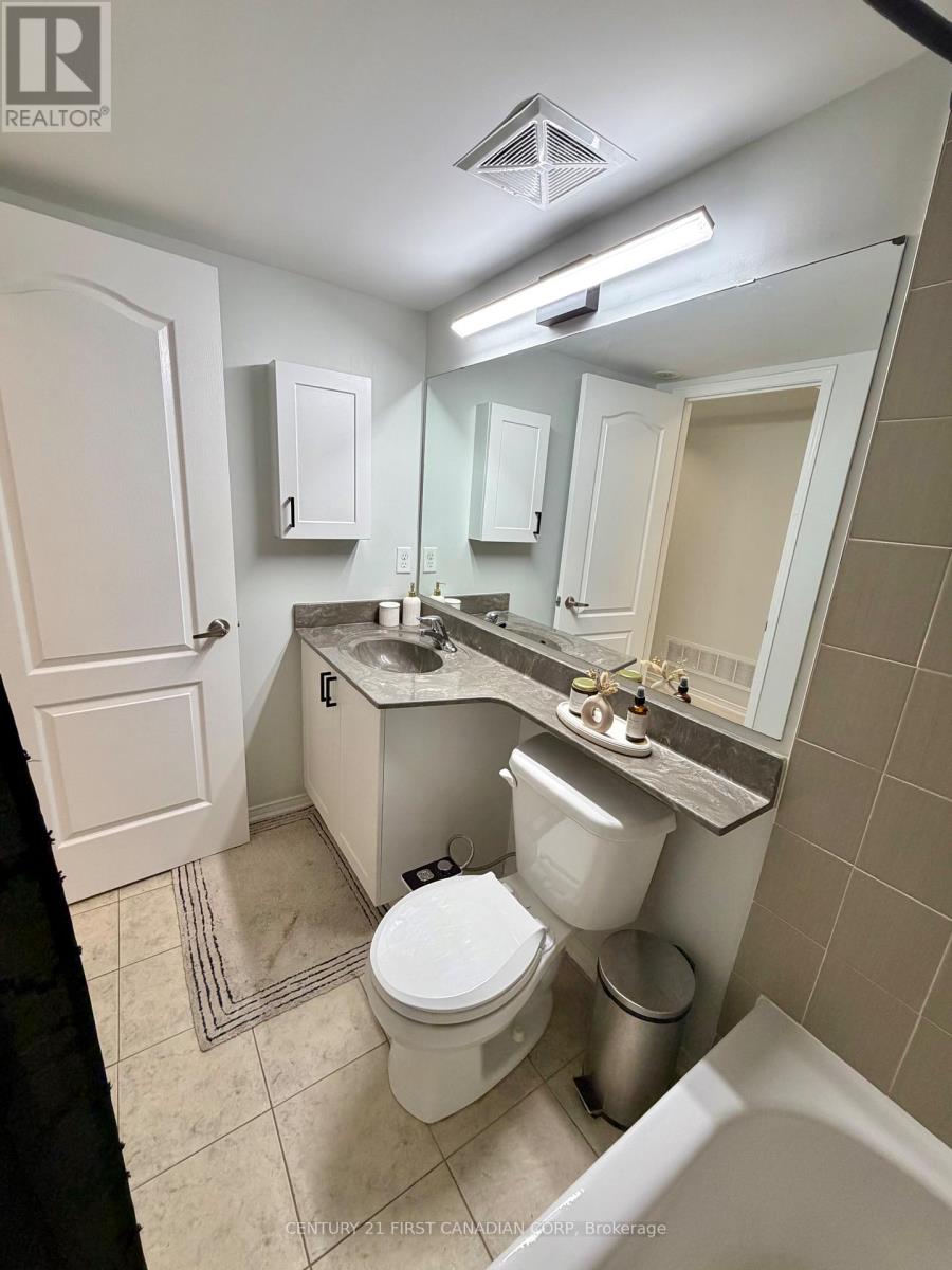 2 - 35 Hays Boulevard, Oakville, Ontario  L6H 0J1 - Photo 20 - W12953502