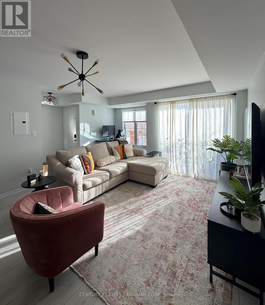 2 - 35 Hays Boulevard, Oakville, Ontario  L6H 0J1 - Photo 6 - W12953502