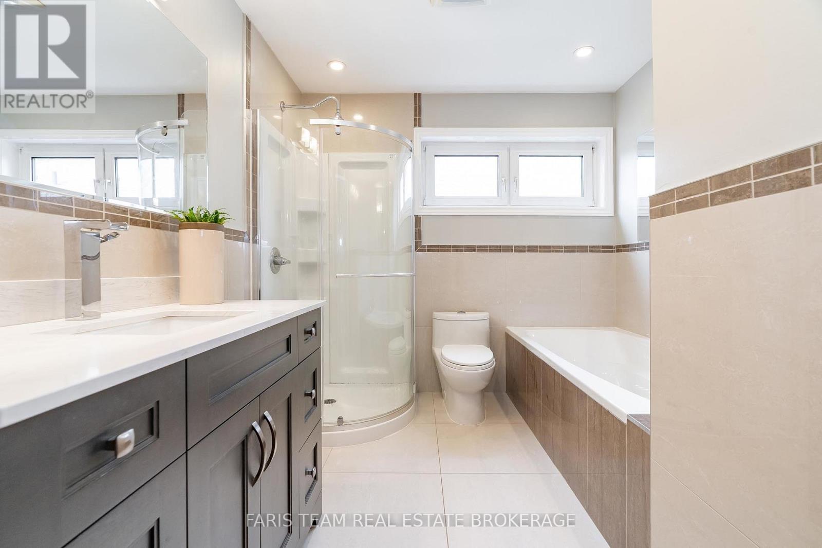 104 Knox Road E, Wasaga Beach, Ontario  L9Z 2T5 - Photo 21 - S13019178