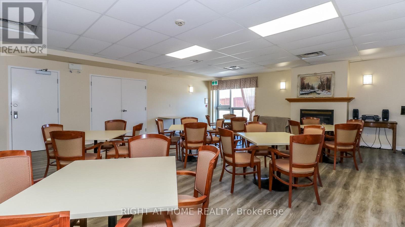 505 - 94 Dean Avenue, Barrie, Ontario  L4N 0M3 - Photo 3 - S13019454