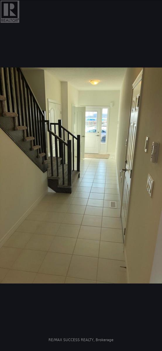 23 Lloyd Davies Way, Hamilton, Ontario  L0R 1C0 - Photo 6 - X12668664