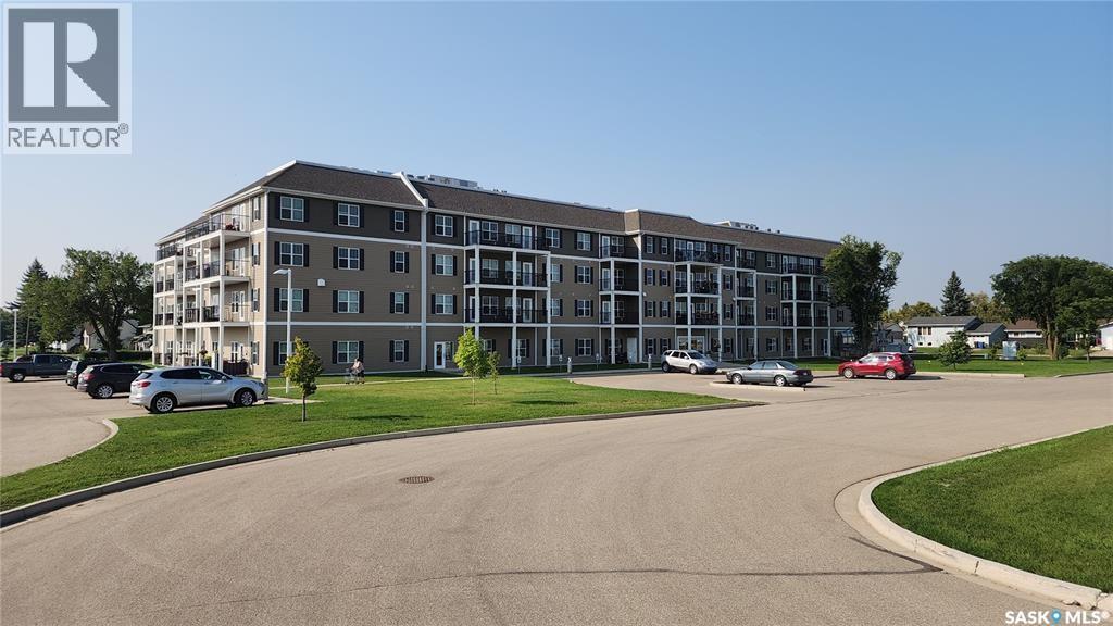 208 680 7th Avenue E, Melville, Saskatchewan  S0A 2P0 - Photo 4 - SK033392