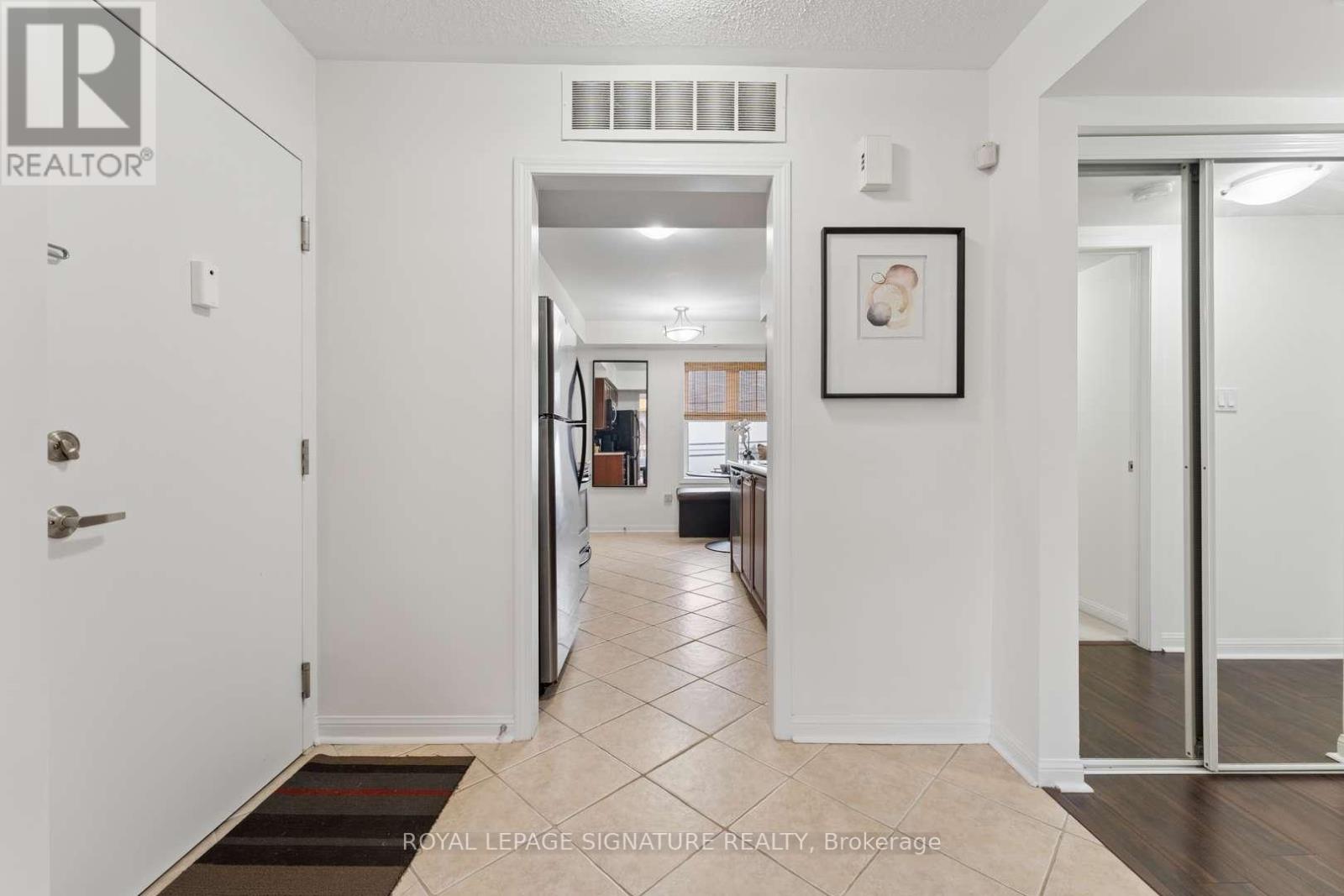 5 - 633 Dundas Street W, Mississauga, Ontario  L5B 0B5 - Photo 4 - W13019158