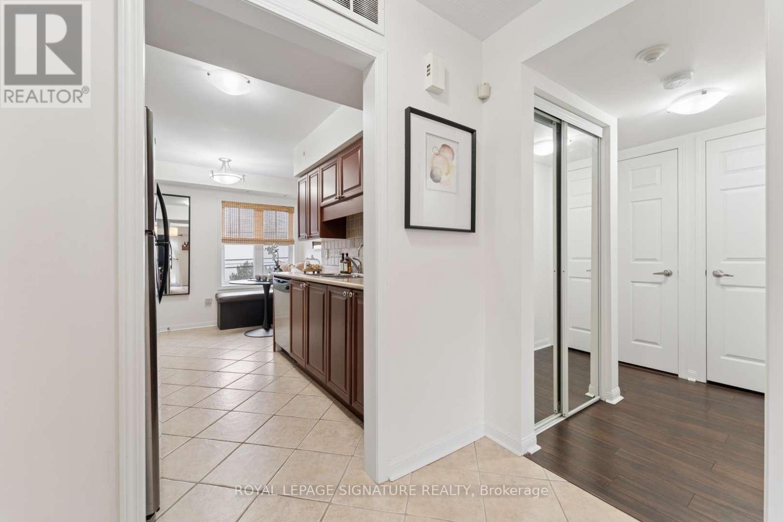 5 - 633 Dundas Street W, Mississauga, Ontario  L5B 0B5 - Photo 5 - W13019158