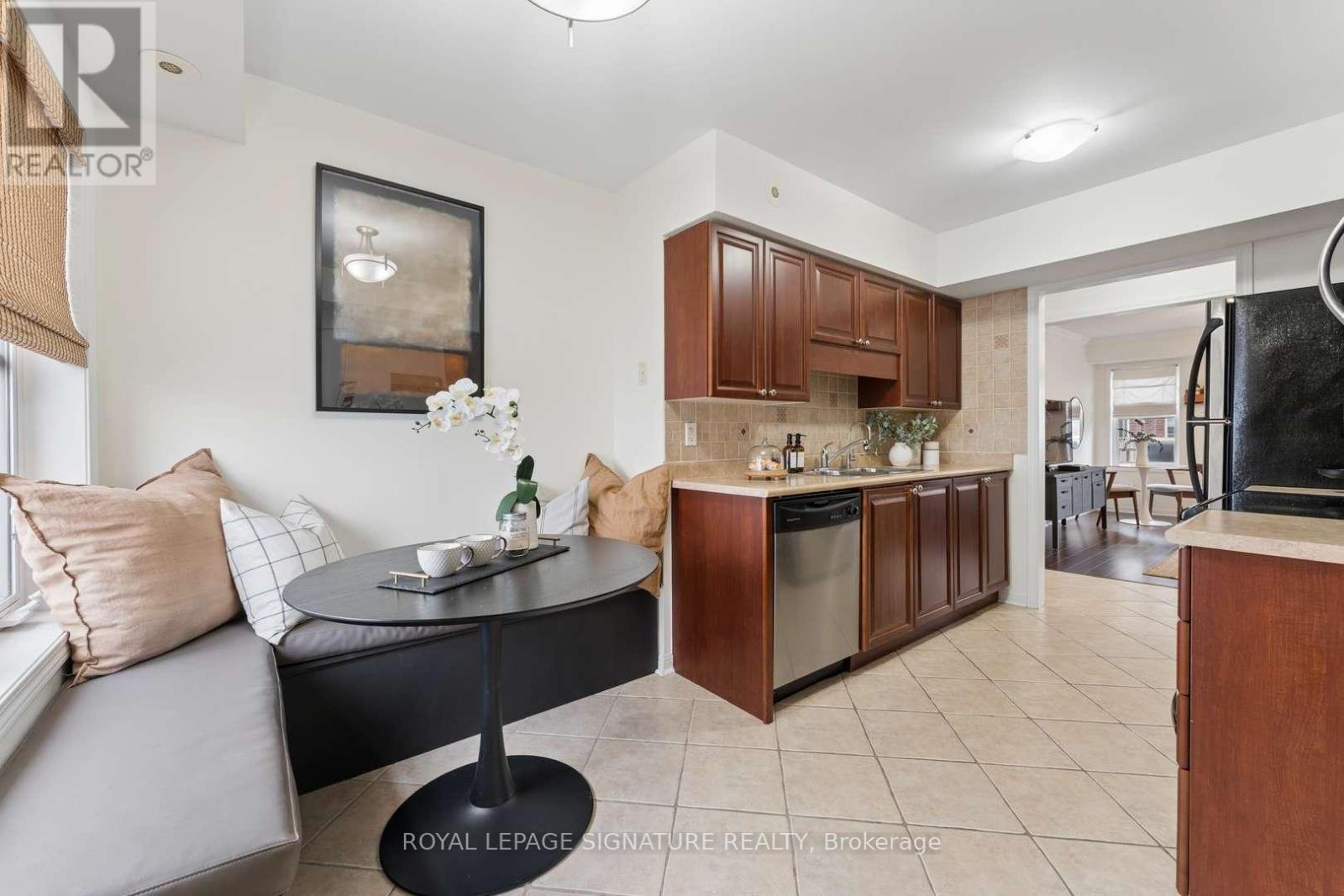 5 - 633 Dundas Street W, Mississauga, Ontario  L5B 0B5 - Photo 9 - W13019158