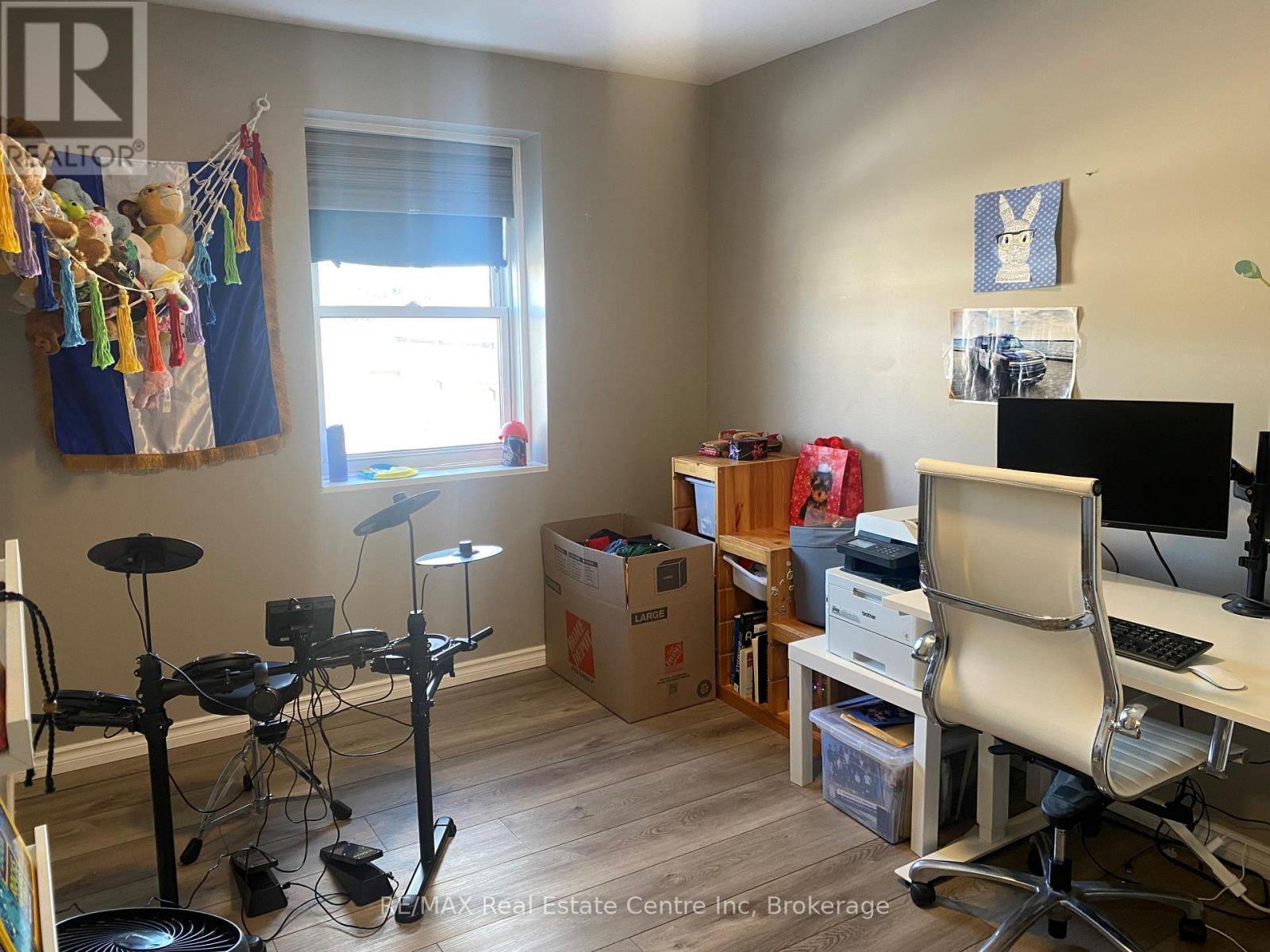 49 - 371 Bronte Street S, Milton, Ontario  L9T 3K5 - Photo 2 - W12841020