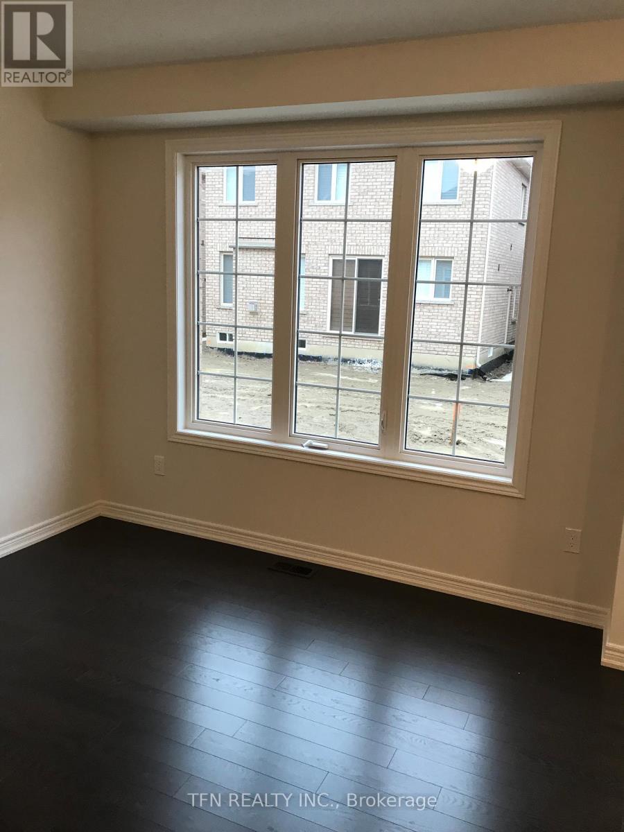 32 Spokanne Street, Brampton, Ontario  L6R 0B3 - Photo 7 - W13019184