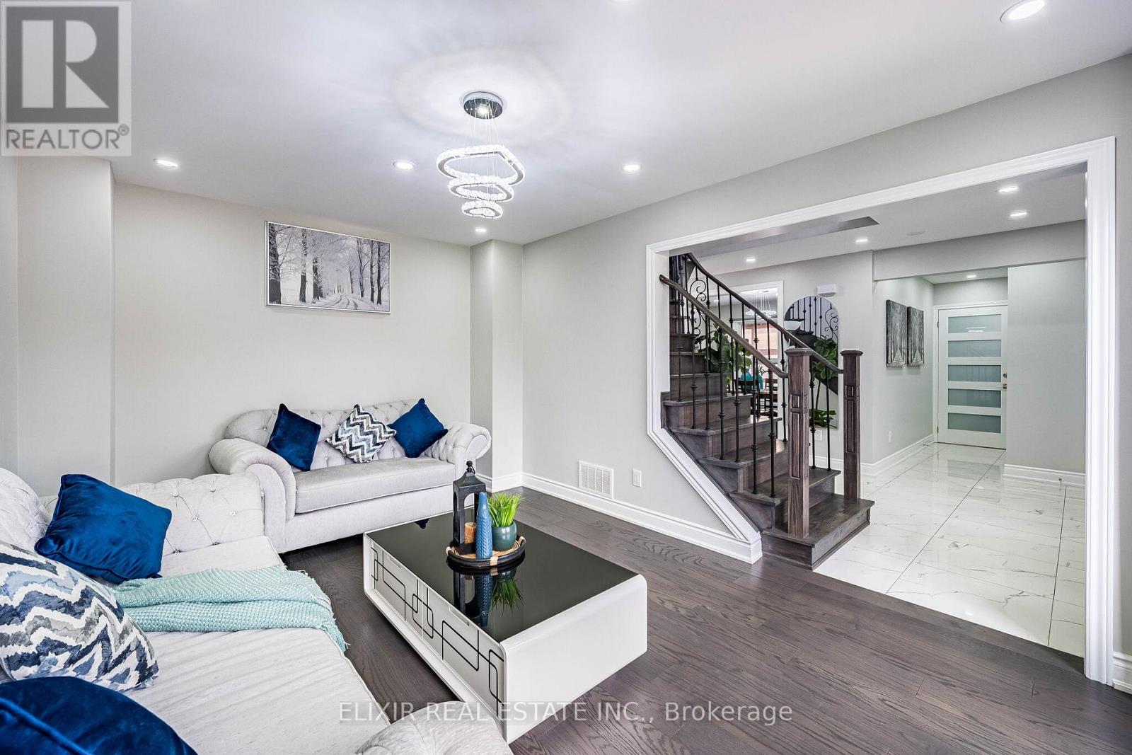 82 Kimbark Drive, Brampton, Ontario  L6X 3C6 - Photo 6 - W13019200