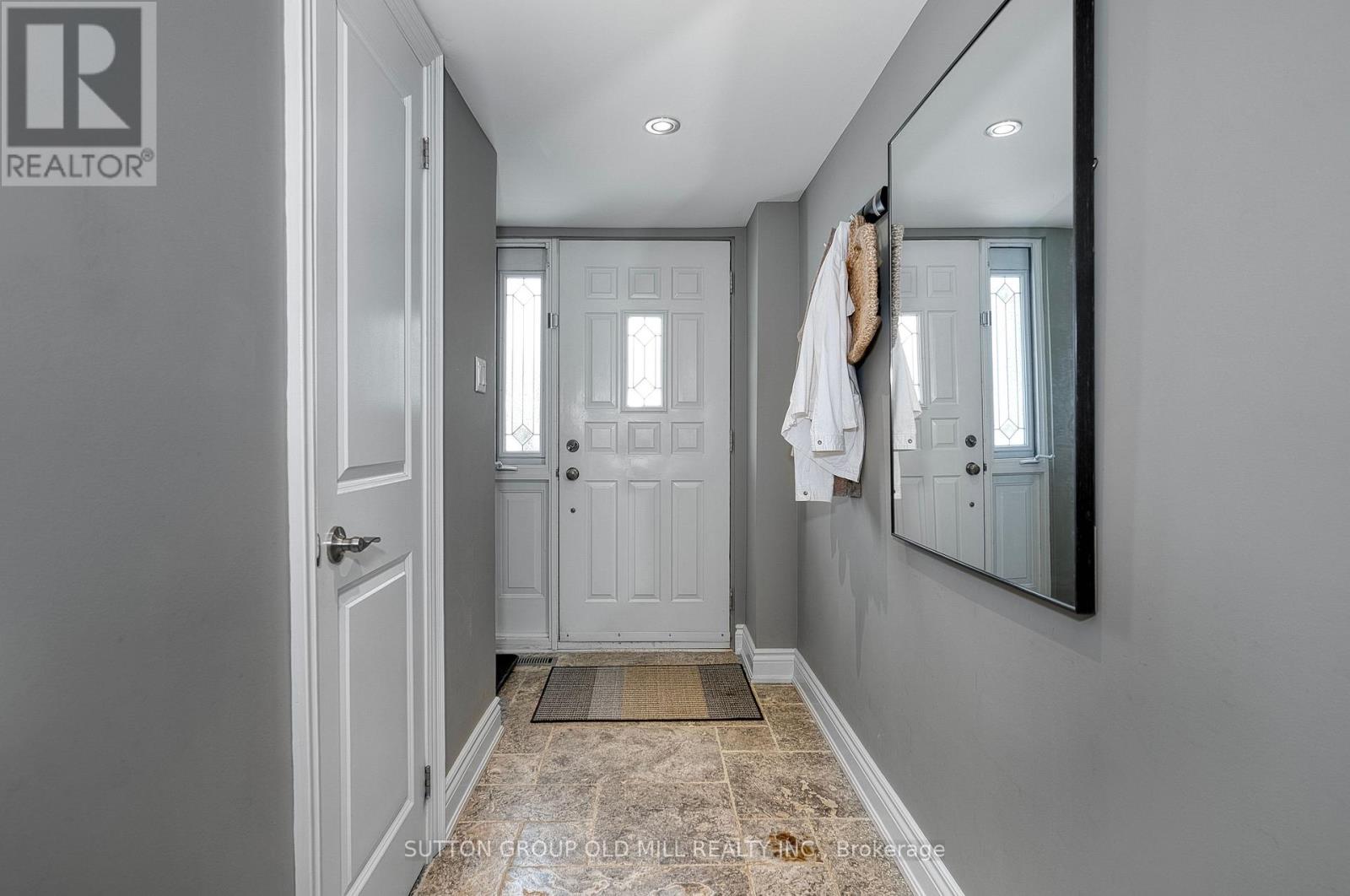 1 - 4 Bradbrook Road, Toronto, Ontario  M8Z 5V3 - Photo 6 - W13019242