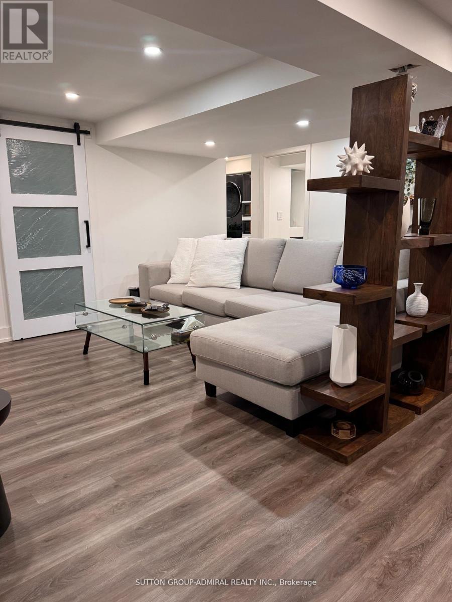 Lower - 6 Frankfort Avenue, Toronto, Ontario  M6L 2Y2 - Photo 26 - W13019260