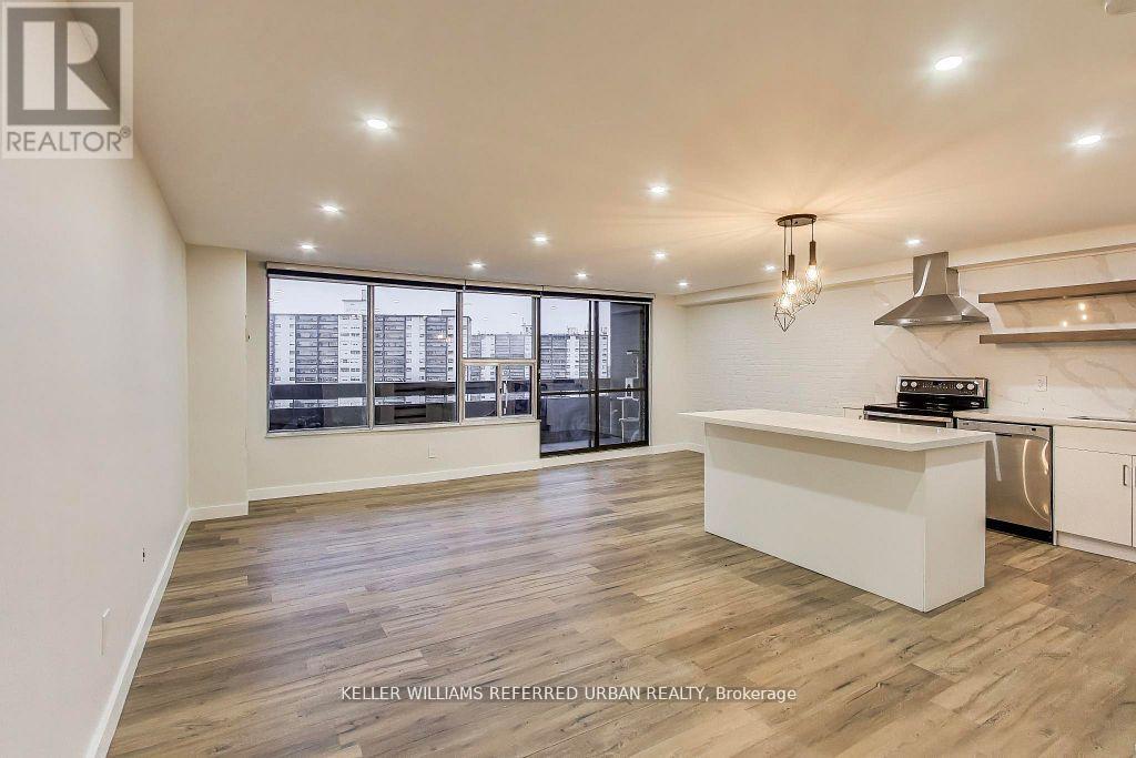 1215 - 11 WINCOTT DRIVE, Toronto, Ontario