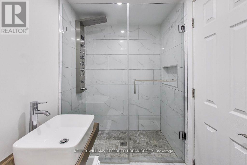 1215 - 11 Wincott Drive, Toronto, Ontario  M9R 2R9 - Photo 15 - W13019276