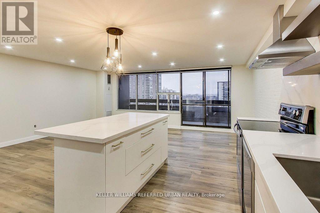 1215 - 11 Wincott Drive, Toronto, Ontario  M9R 2R9 - Photo 6 - W13019276