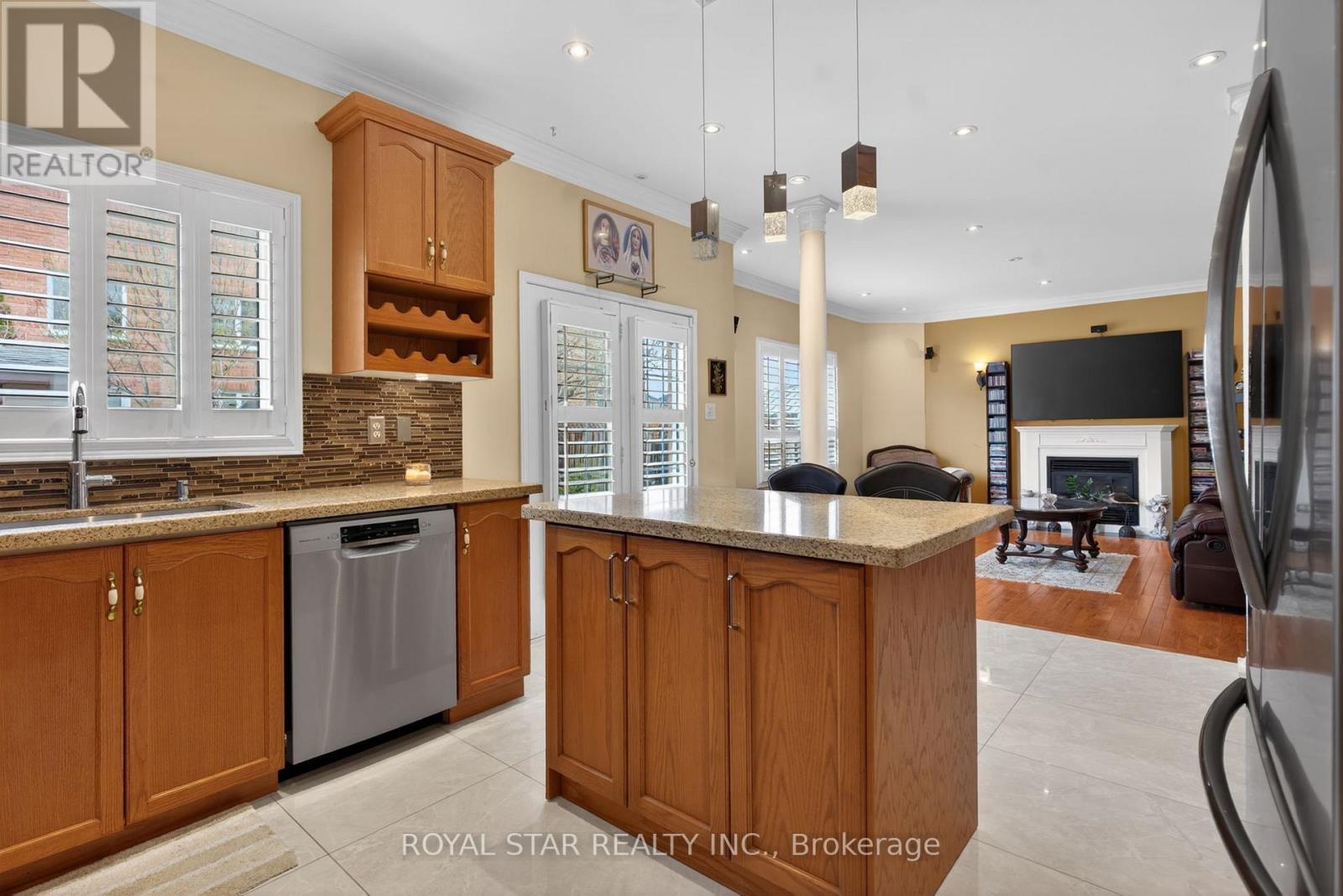 3841 Edgecliffe Run, Mississauga, Ontario  L5M 6N6 - Photo 14 - W13019280