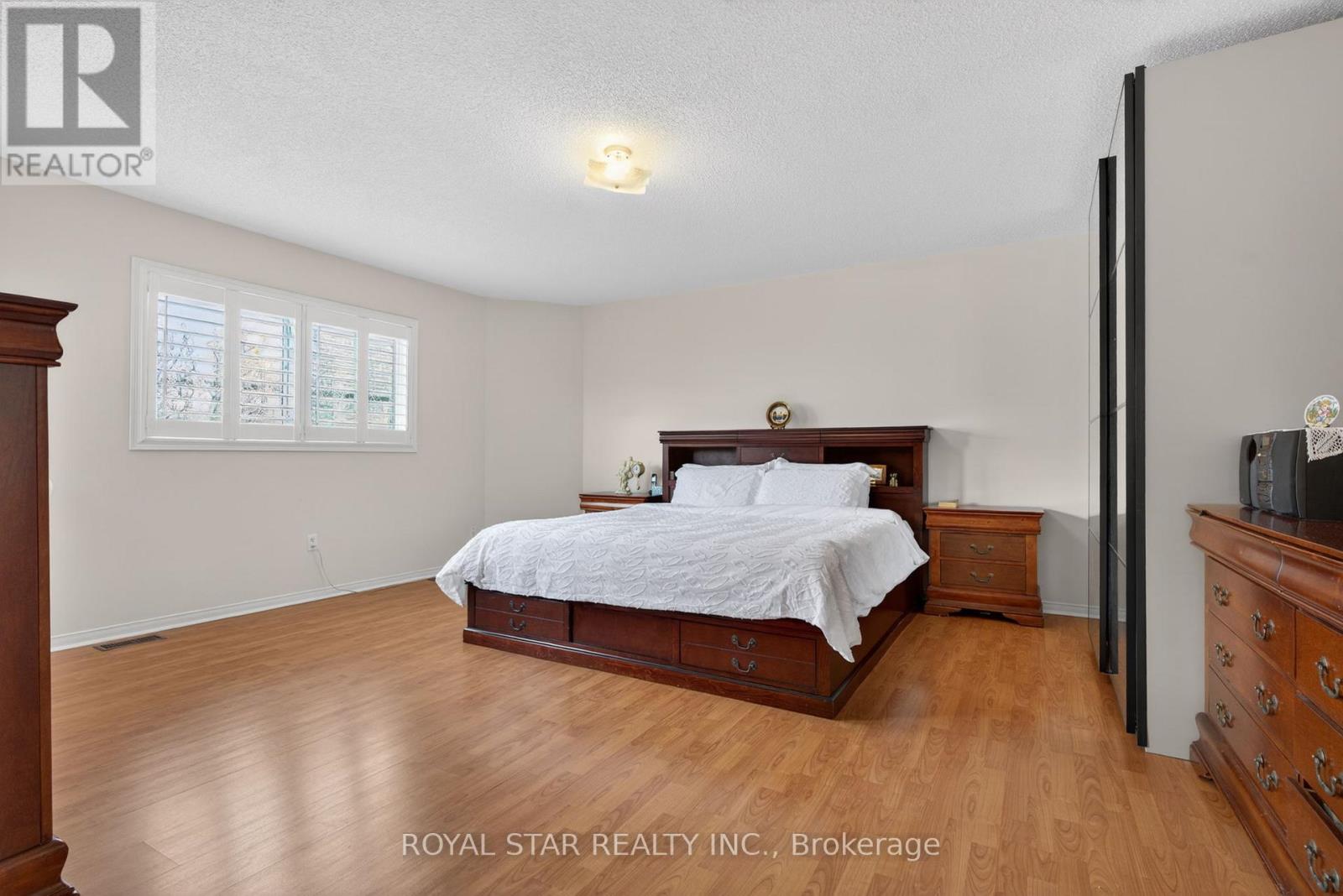 3841 Edgecliffe Run, Mississauga, Ontario  L5M 6N6 - Photo 20 - W13019280