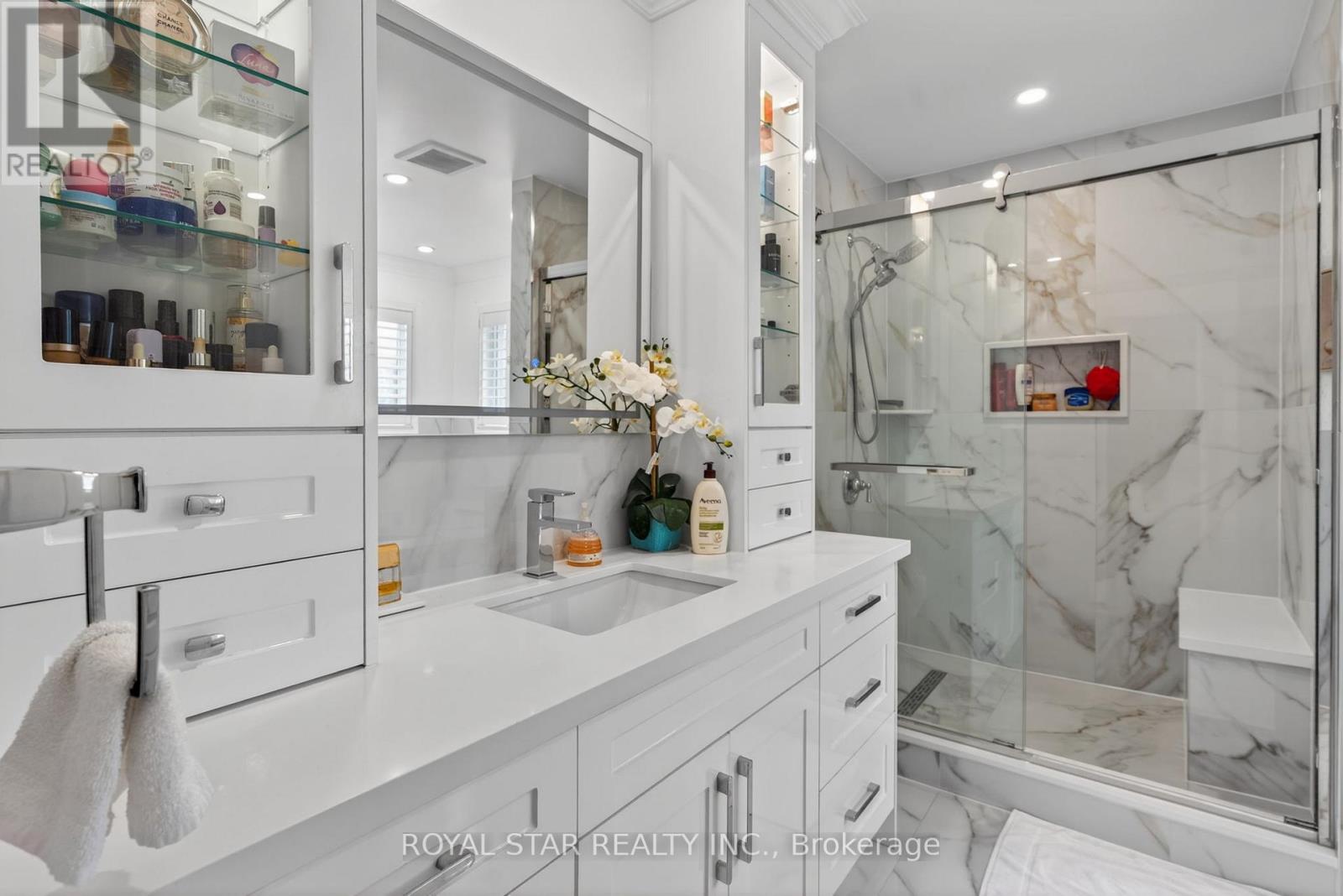 3841 Edgecliffe Run, Mississauga, Ontario  L5M 6N6 - Photo 23 - W13019280